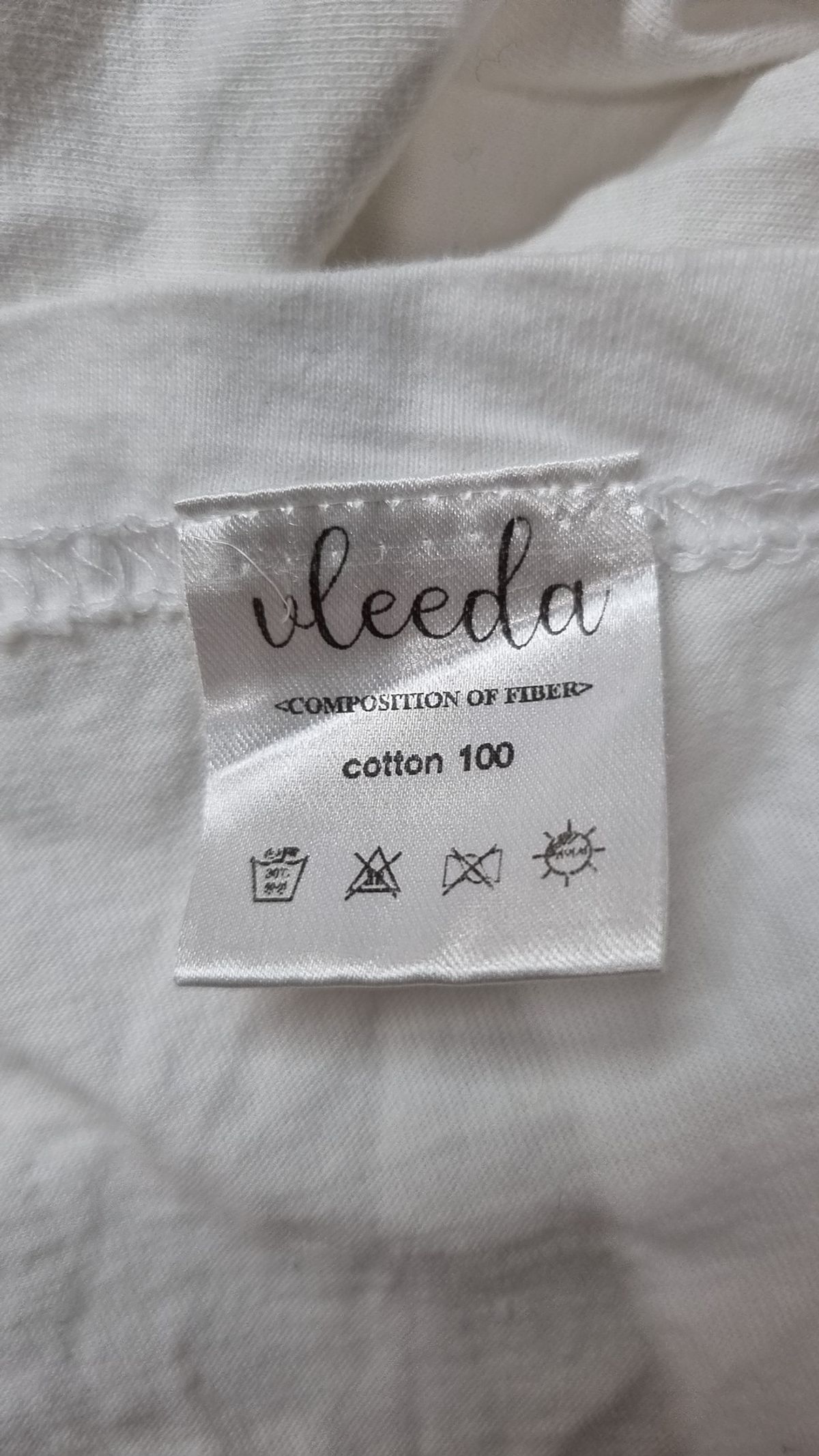 블리다(VLEEDA) 반소매 티셔츠 XL