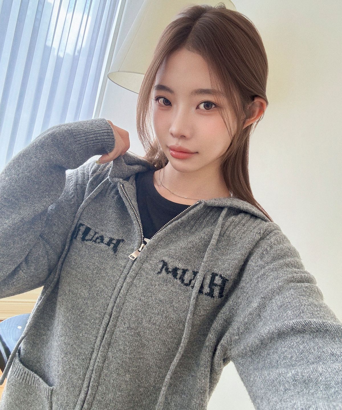 무아무아(MUAHMUAH) 자카드 니트 후드 집업 [멜란지]