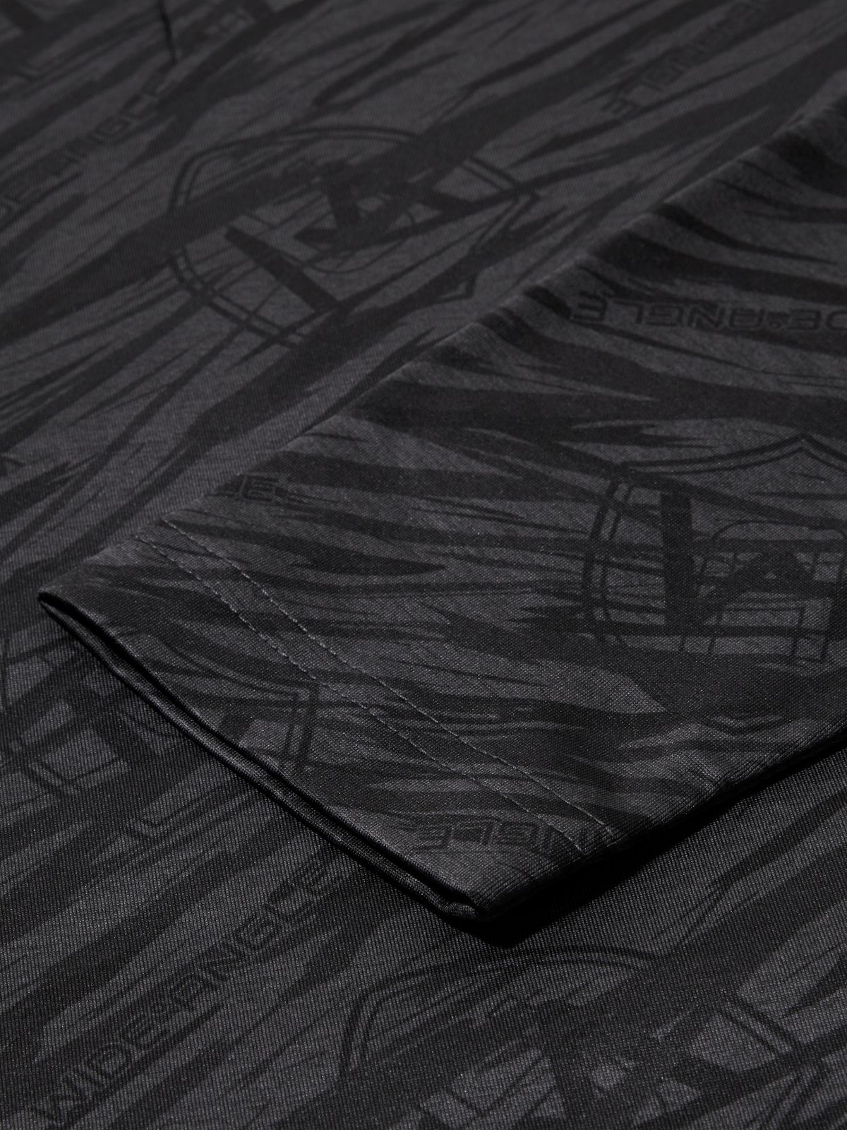 와이드앵글(WIDEANGLE) TO 와일드락 패턴 카라 티셔츠 M_Charcoal