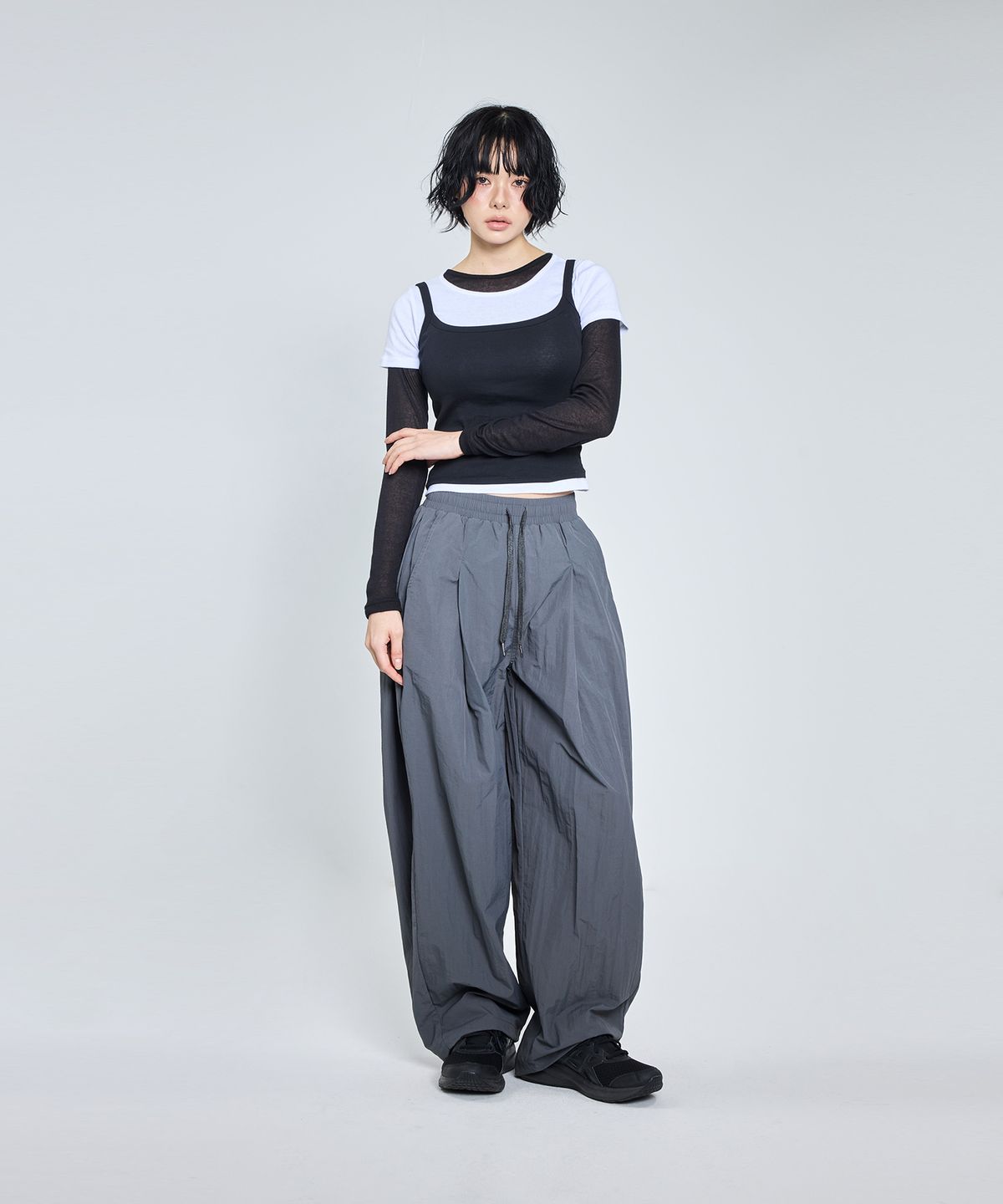 스탠다드에러(STANDARDERROR) 87-STAN292 멀티 턱 윈드브레이커 나일론 와이드 팬츠 (3color)