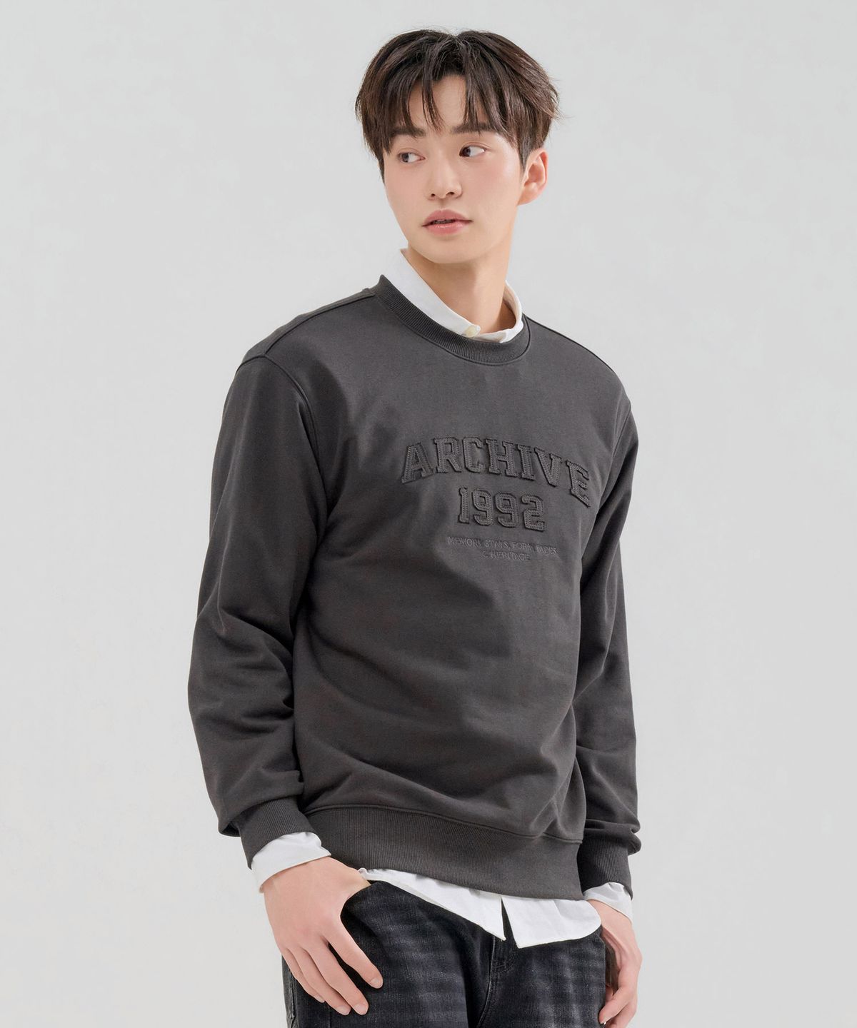 체이스컬트(CHASECULT) 남성 아플리케 맨투맨 티셔츠-FERK5115B0L