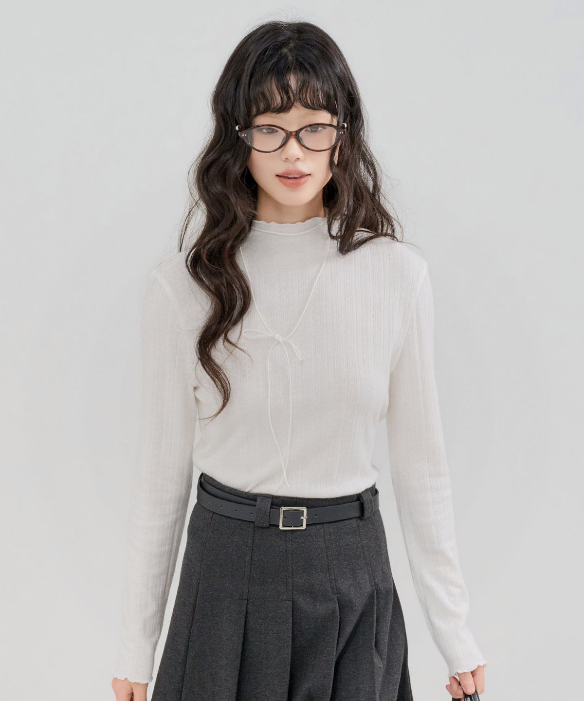 체이스컬트(CHASECULT) 여성 자카드 프릴 반넥 티셔츠-FFZG5153C0A
