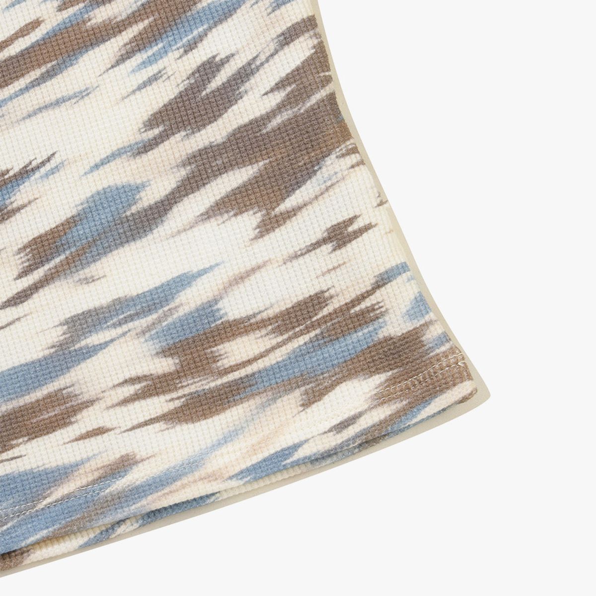 디아도라(diadora) 헨리넥 슬림 반팔 티셔츠 BROWN PATTERN