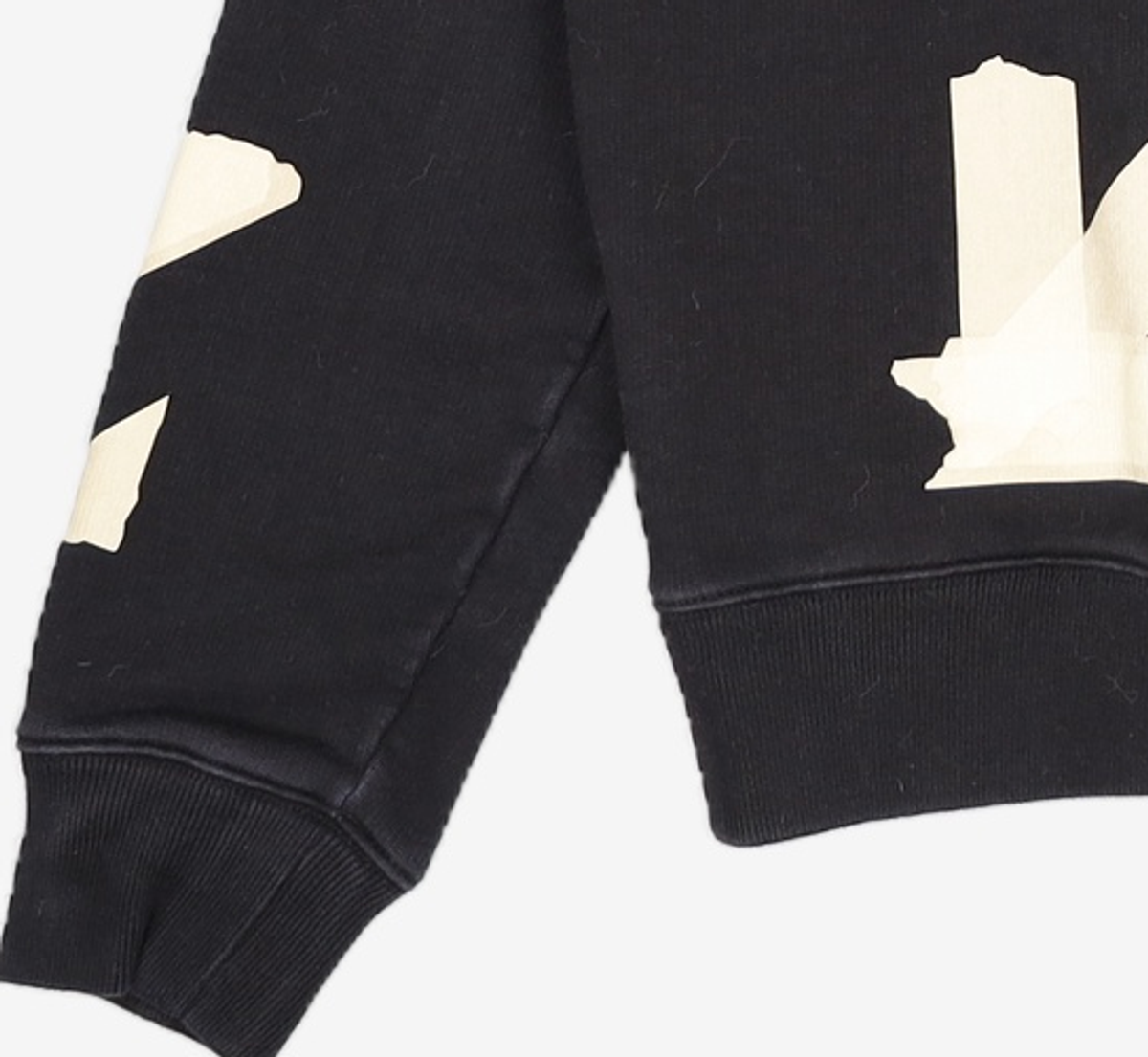 오프화이트(OFF-WHITE) 20SS 테이프 에로우 슬림 크루넥 맨투맨 M
