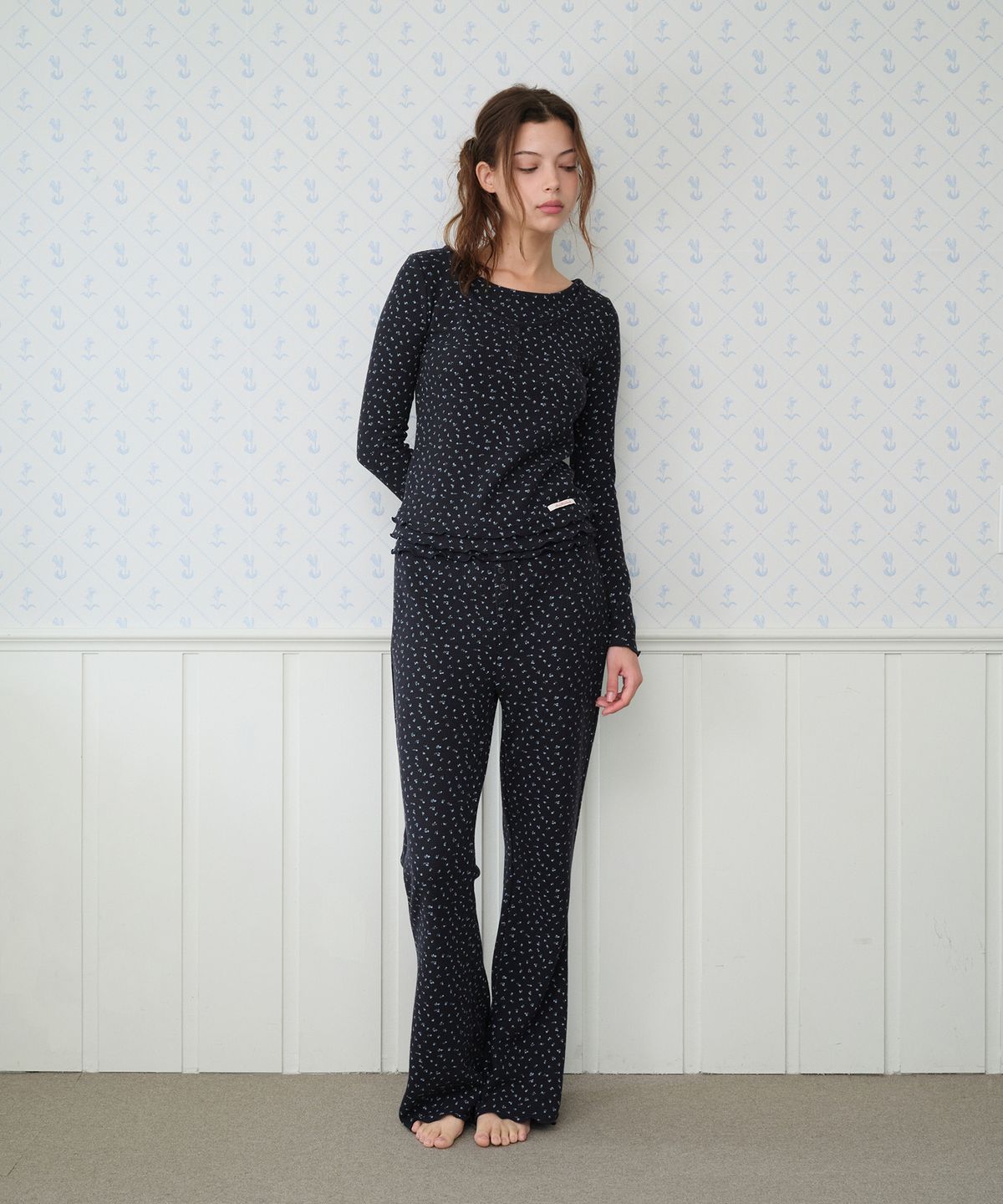 아메스 월드와이드(AMES-WORLDWIDE) CLASSIC FLOWER BOOT CUT PANTS NAVY