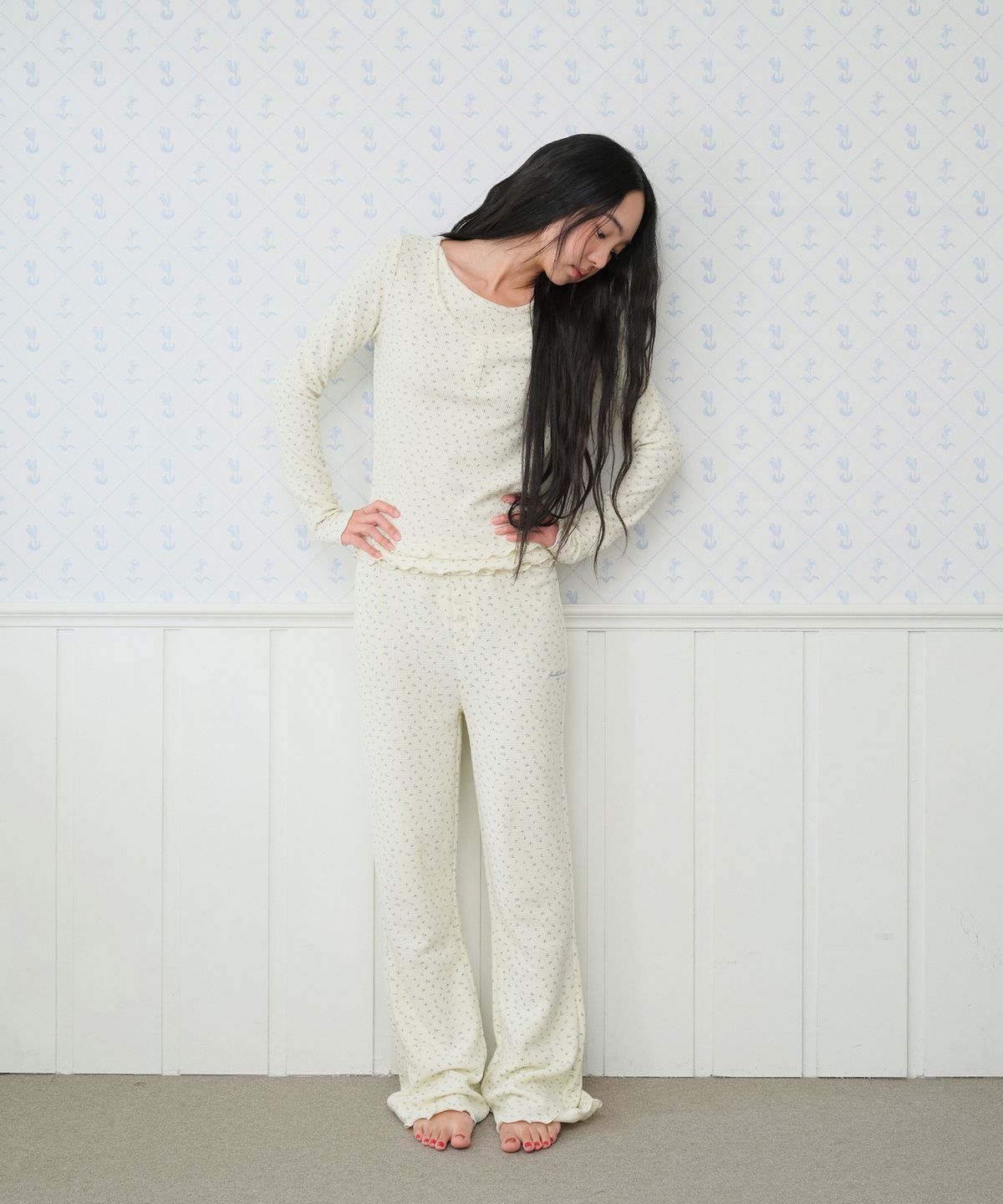 아메스 월드와이드(AMES-WORLDWIDE) CLASSIC FLOWER BOOT CUT PANTS CREAM