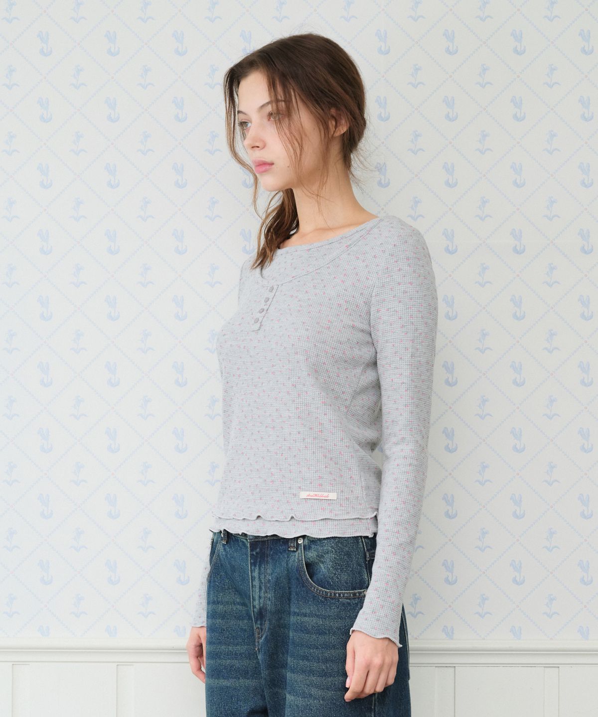 아메스 월드와이드(AMES-WORLDWIDE) CLASSIC FLOWER HENLEY NECK LS TEE GREY