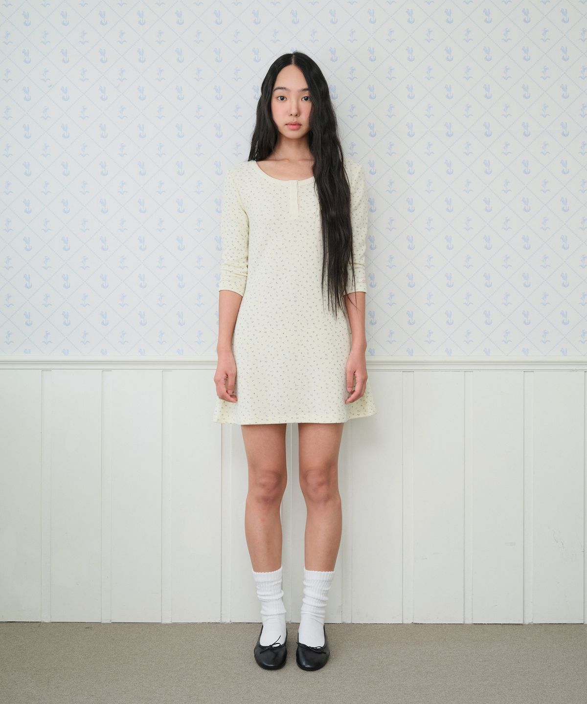 아메스 월드와이드(AMES-WORLDWIDE) CLASSIC WAFFLE HENLEY NECK DRESS CREAM
