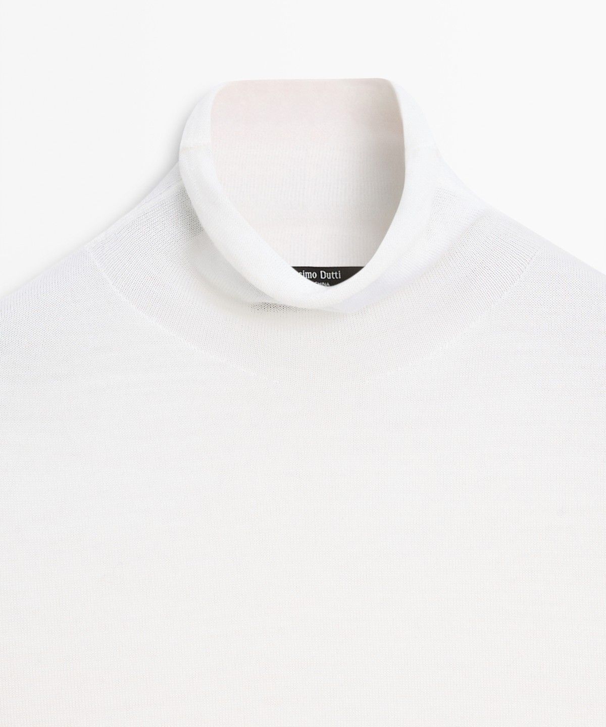 마시모두띠(MASSIMO DUTTI) 반팔 터틀넥 니트