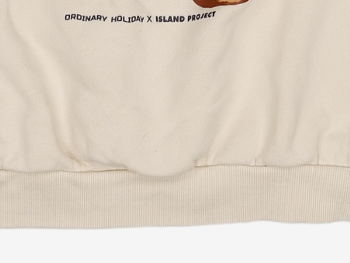 오디너리 홀리데이(ORDINARY HOLIDAY) 아일랜드하트베어맨투맨 ISLAND LOVE BEAR MTM FREE