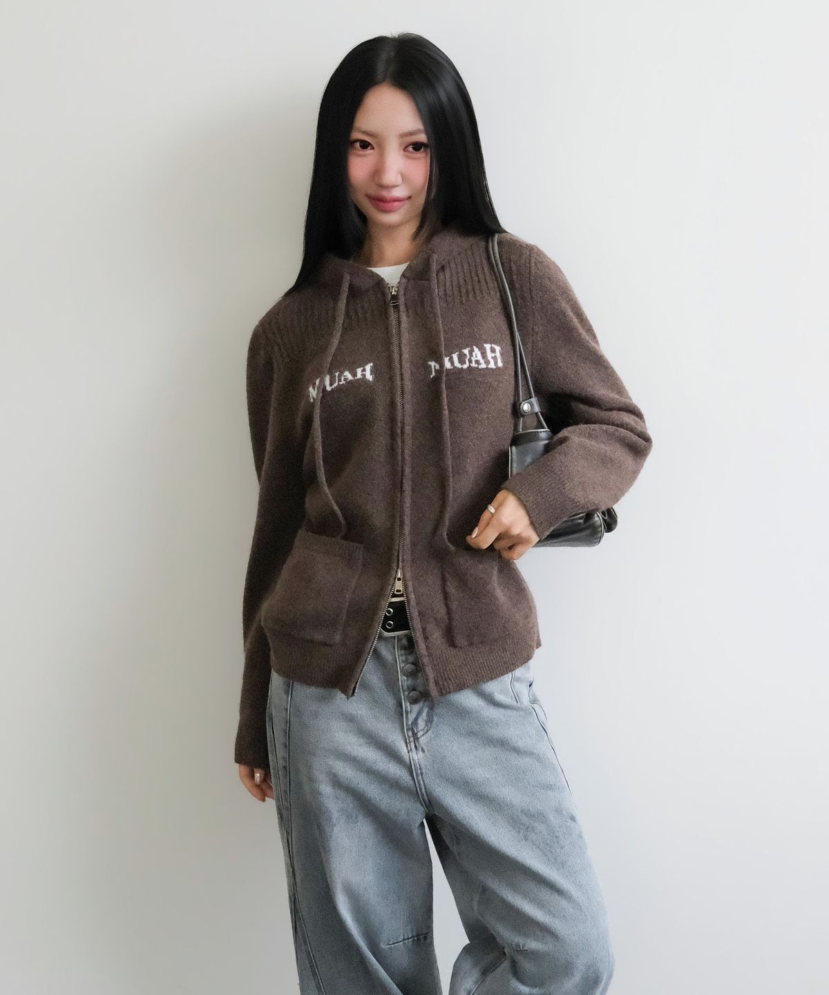 무아무아(MUAHMUAH) 자카드 니트 후드 집업 [브라운]