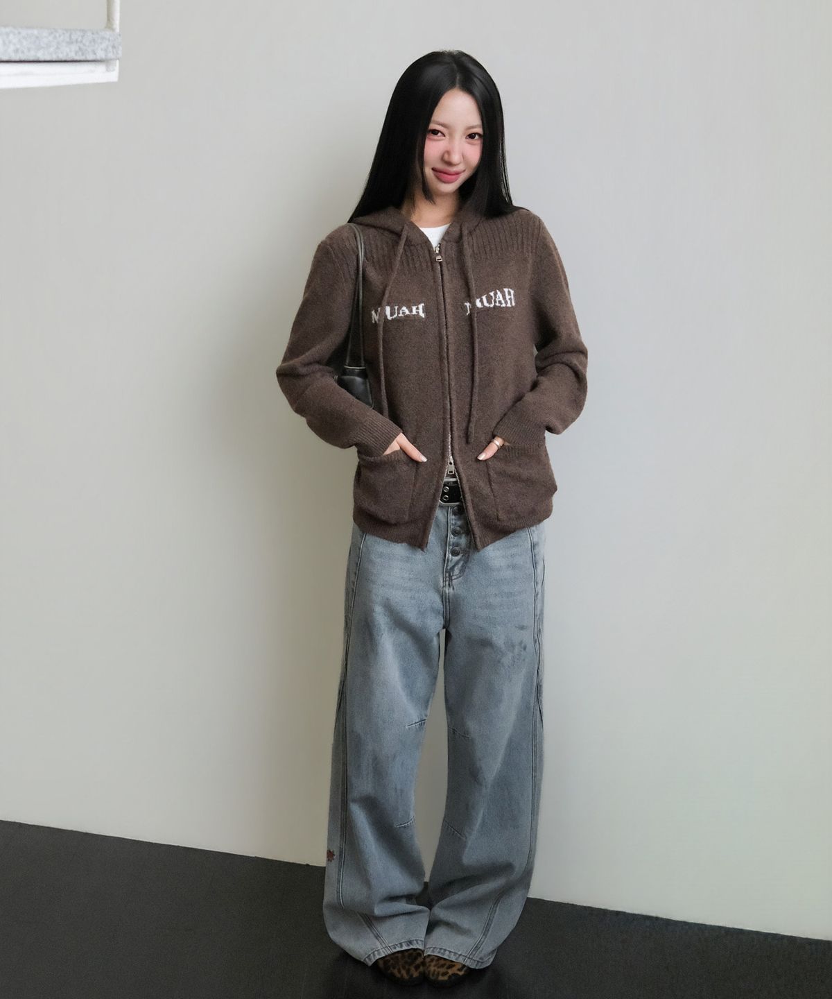 무아무아(MUAHMUAH) 자카드 니트 후드 집업 [브라운]