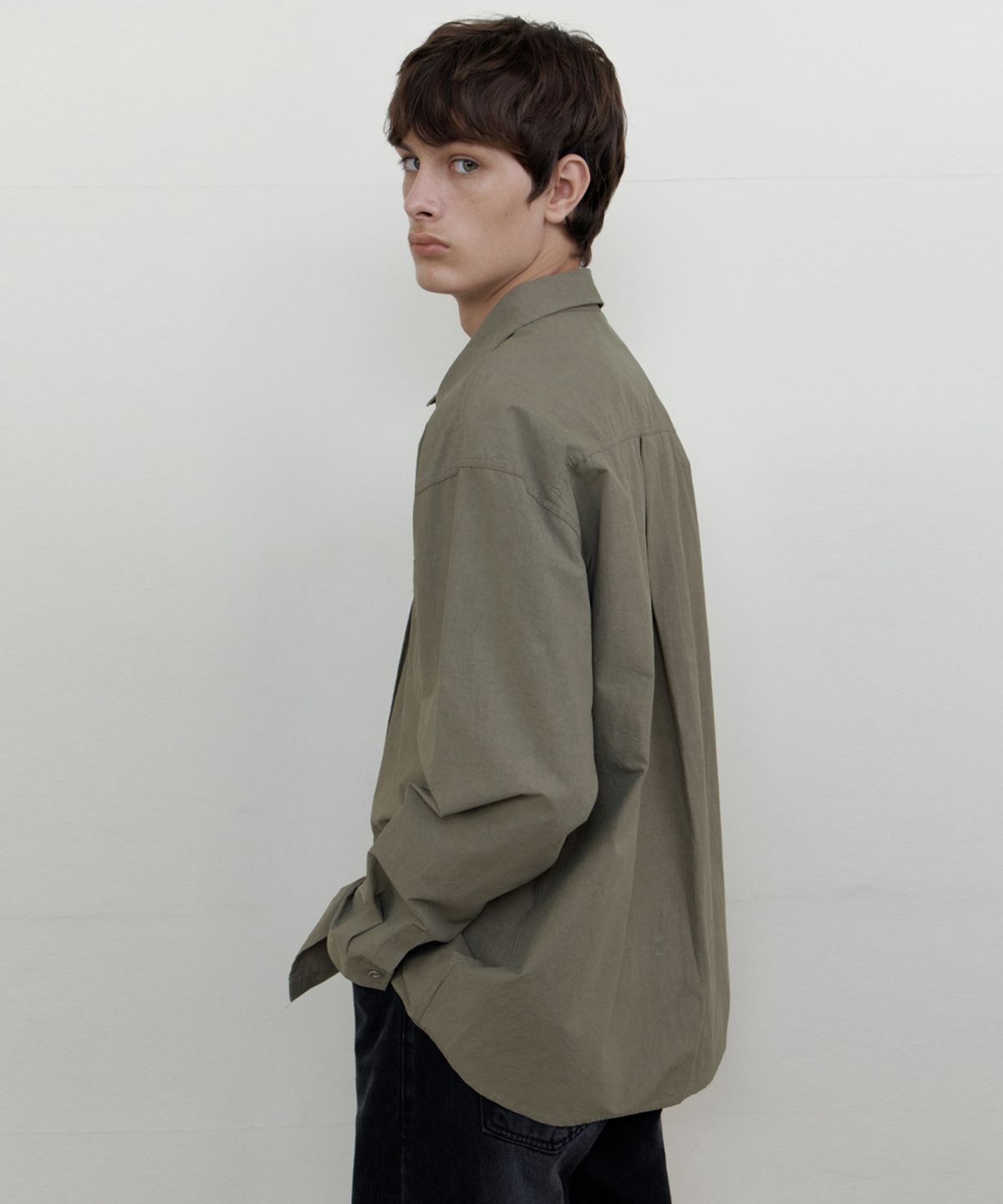 웬즈데이오아시스(WEDNESDAY OASIS) 워크 코튼 셔츠_KHAKI(WB6SH13)