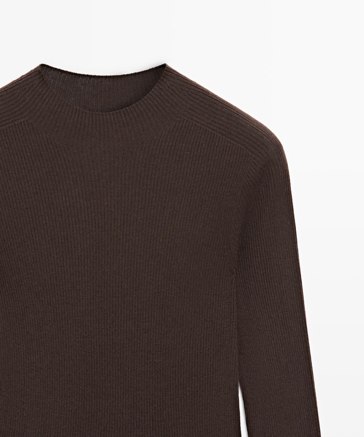 마시모두띠(MASSIMO DUTTI) 골지 하이넥 니트 스웨터