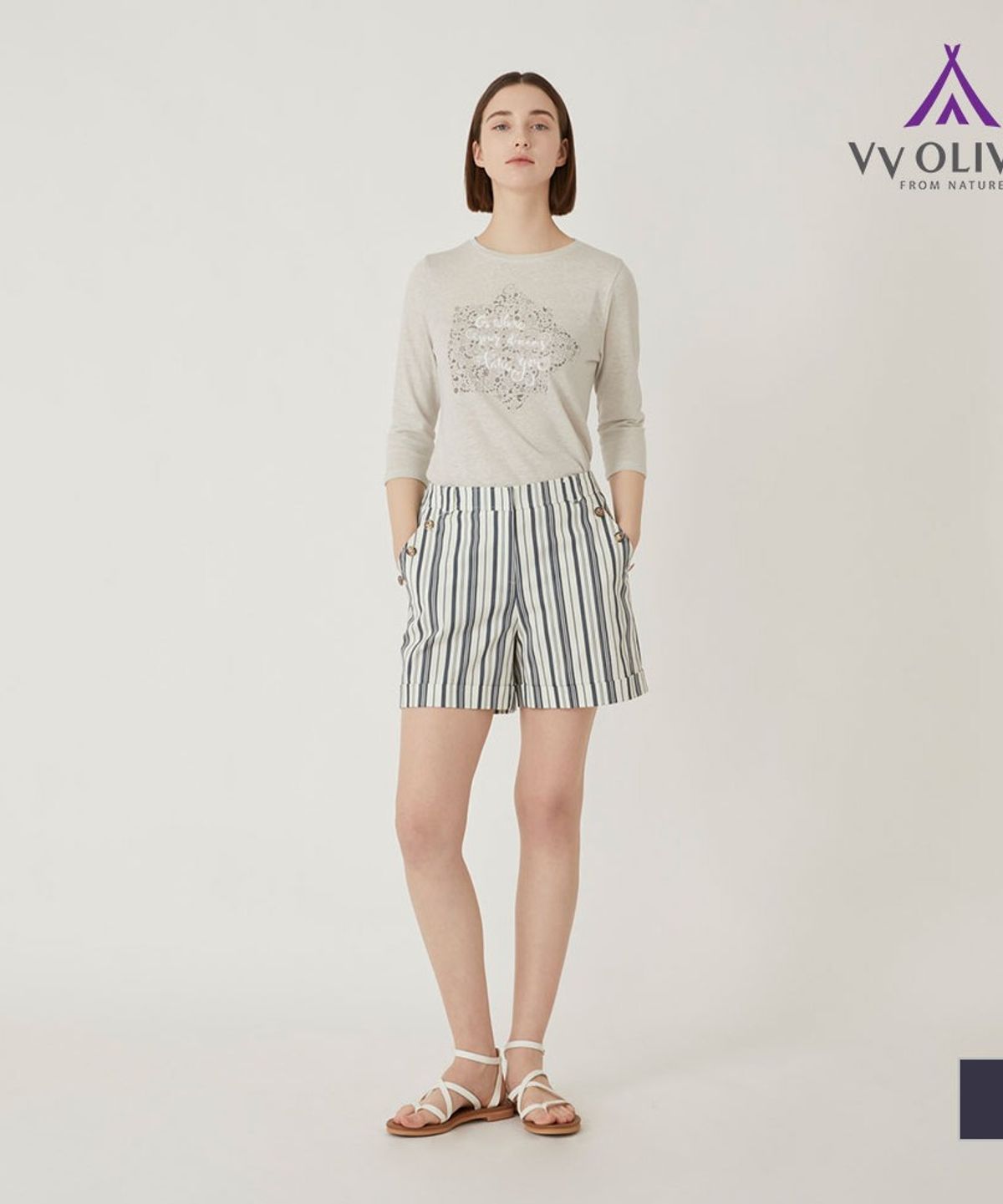 비비올리비아(VVOLIVIA) 롤업 스트라이프 쇼츠_VVBDSYF7131