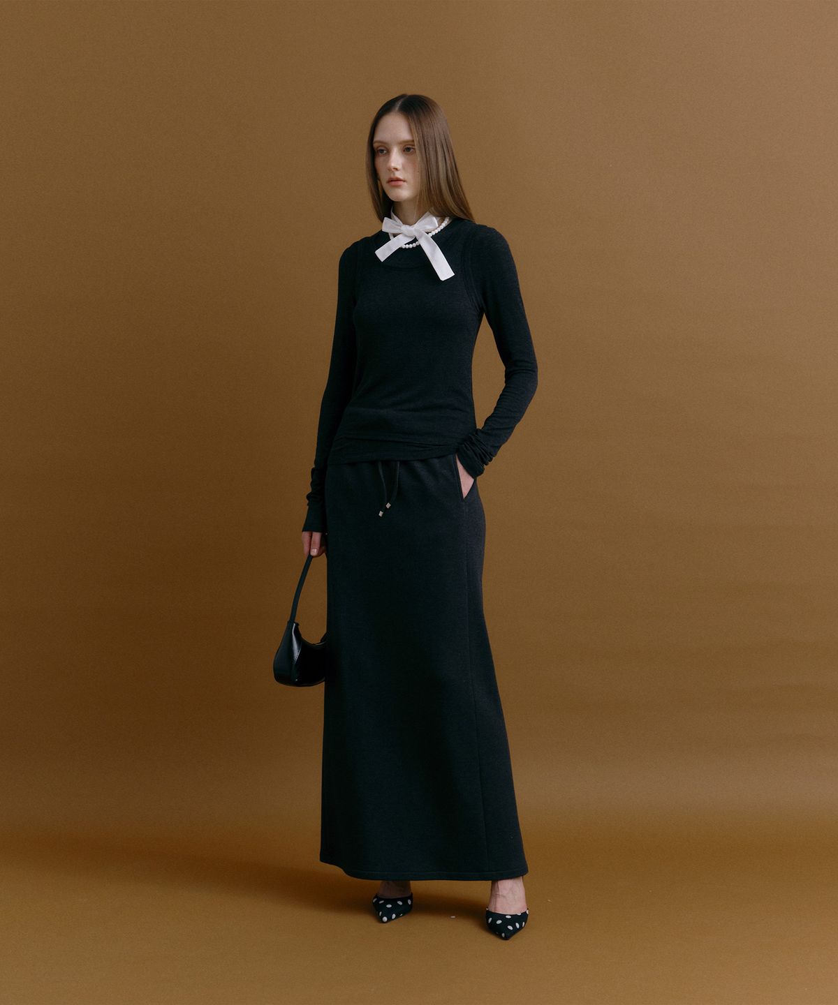 모우트(MOAT) 코지 스트링 맥시 스커트 (더스트 그레이)