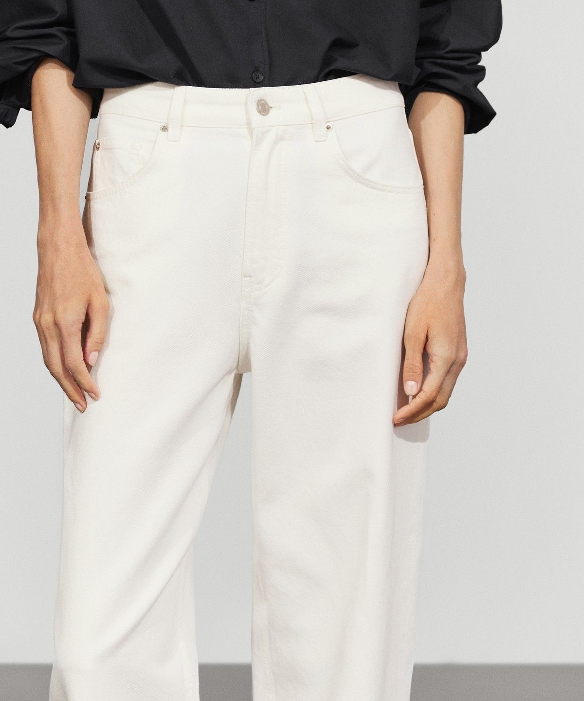 마시모두띠(MASSIMO DUTTI) 하이라이즈 배럴 핏 진