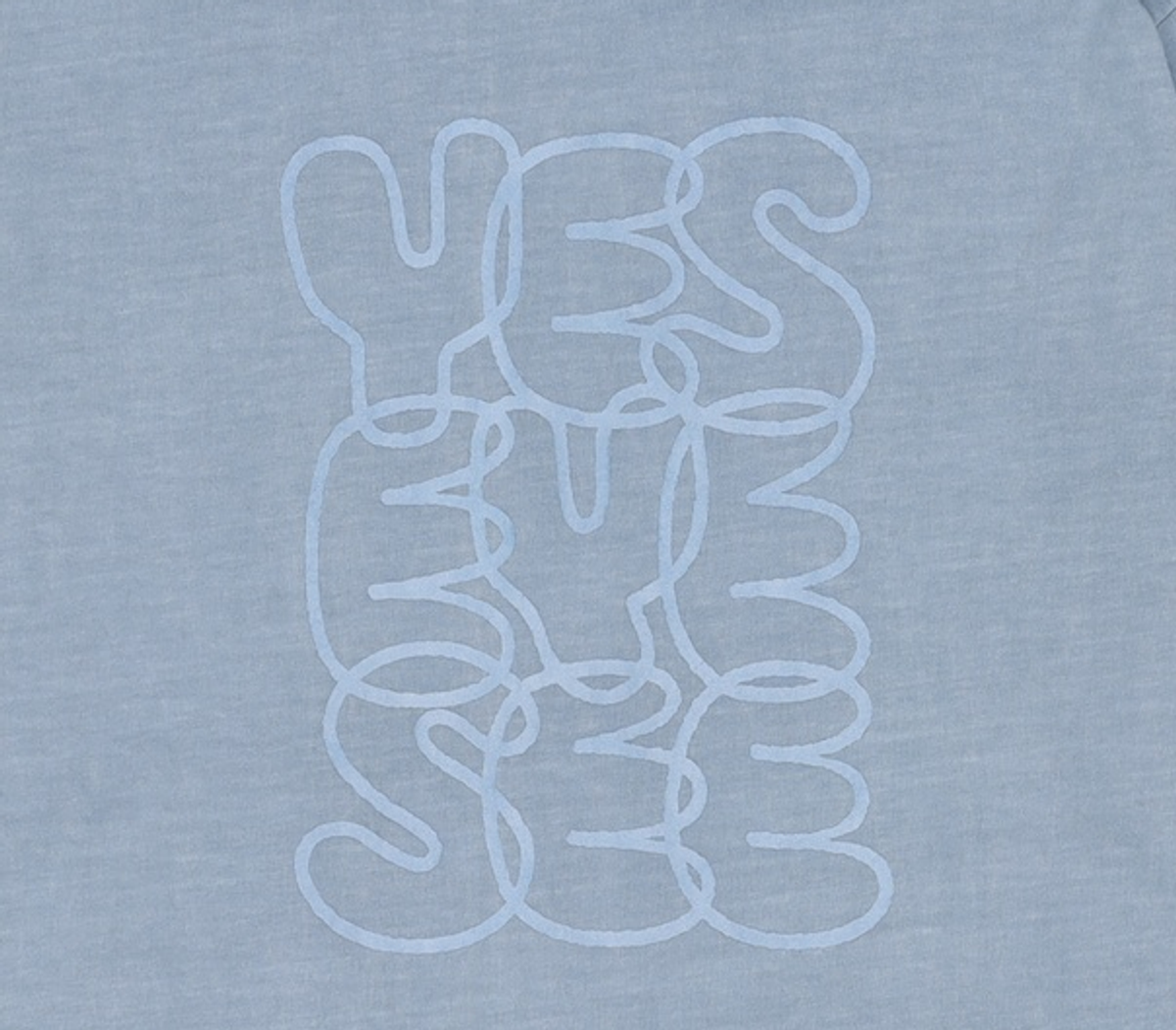 예스아이씨(YESEYESEE) C-Logo Pigment L/S Blue S