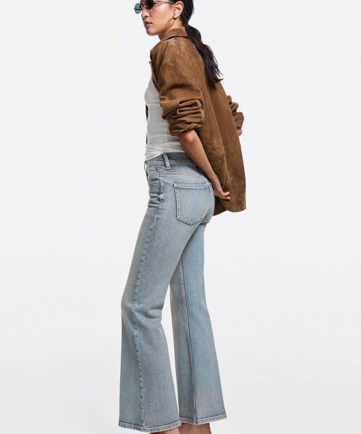 마시모두띠(MASSIMO DUTTI) 미드라이즈 플레어핏 데님 팬츠
