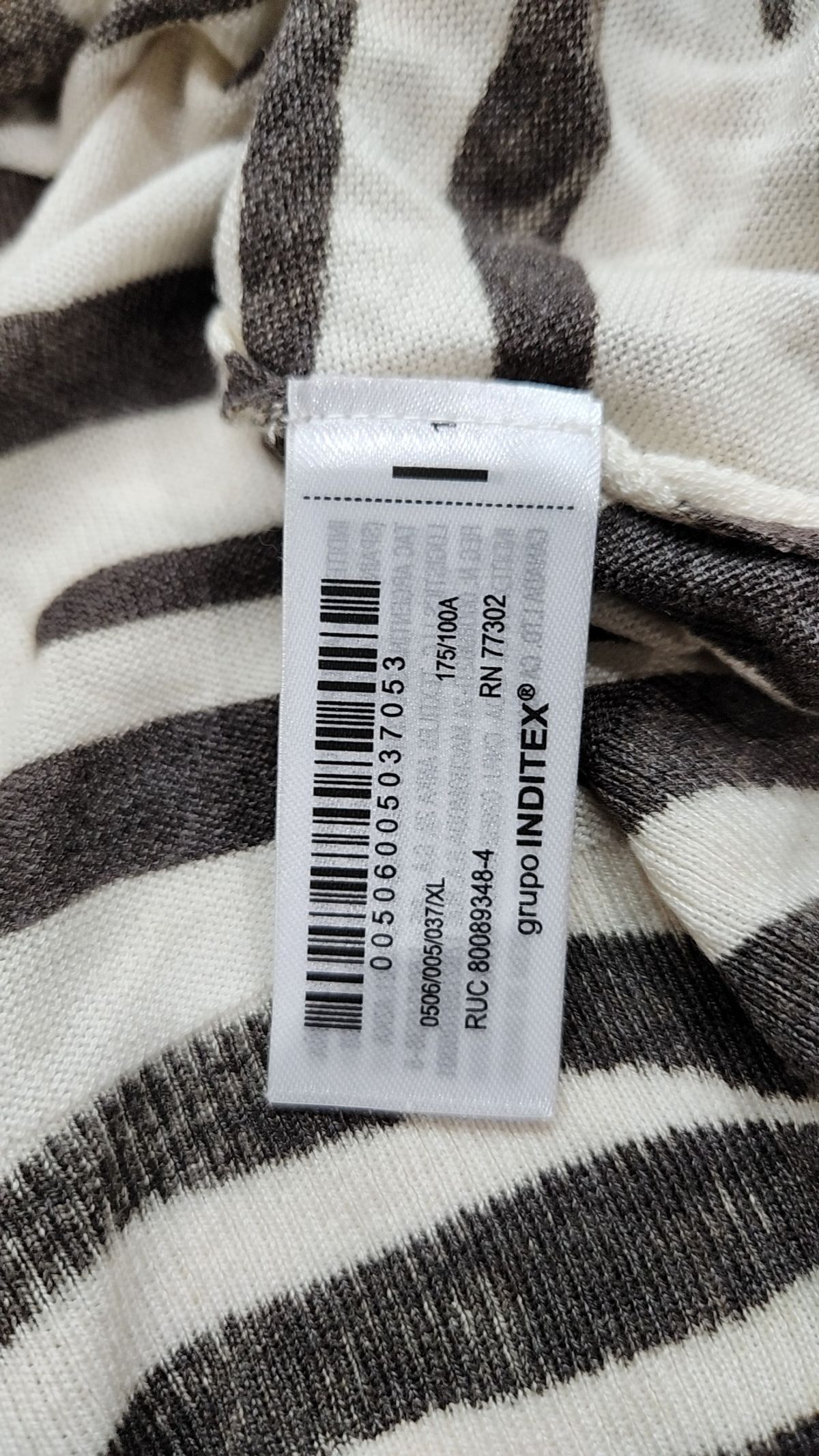 자라(ZARA) 긴소매 티셔츠 XL