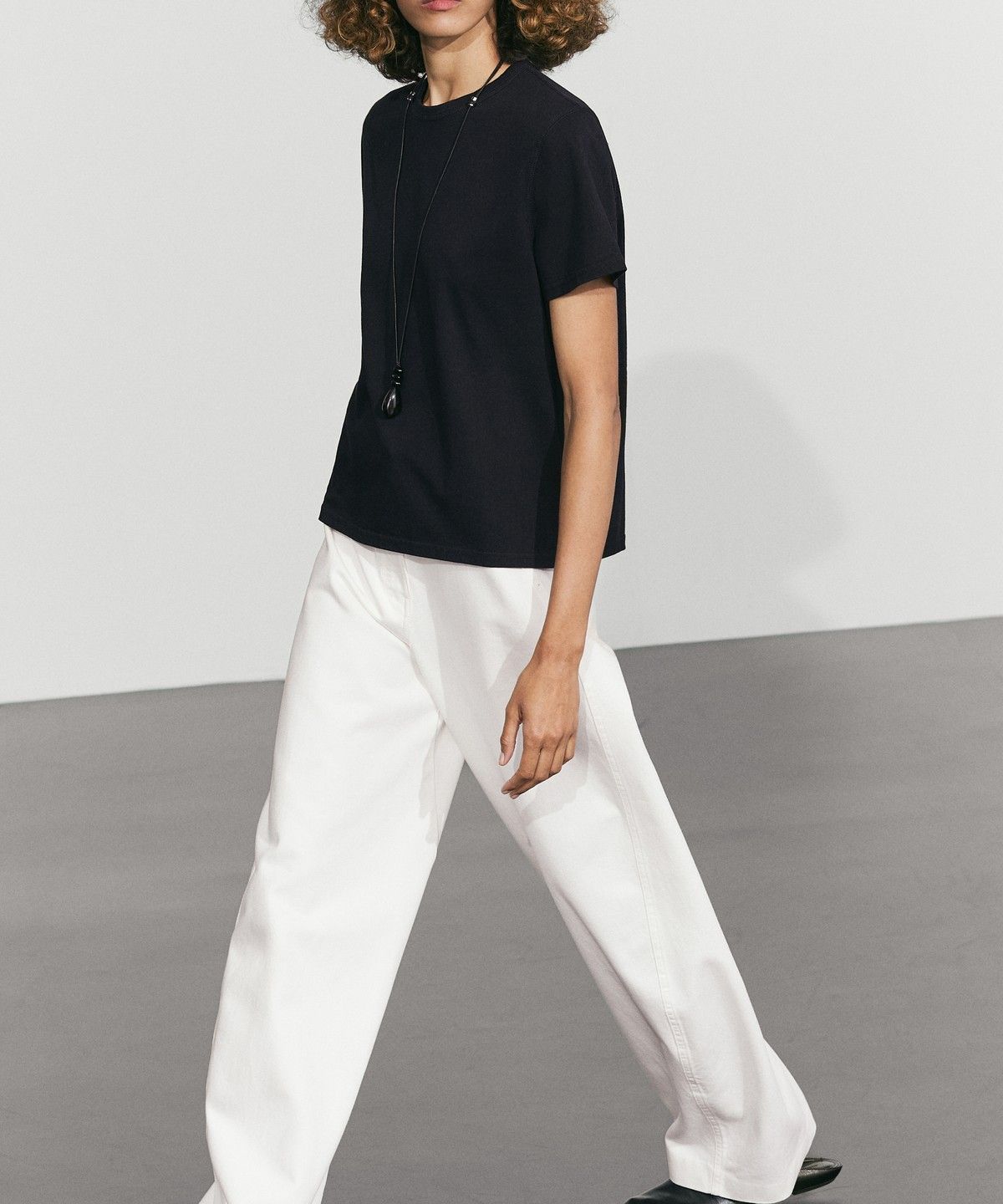 마시모두띠(MASSIMO DUTTI) 100% 면 반팔 티셔츠