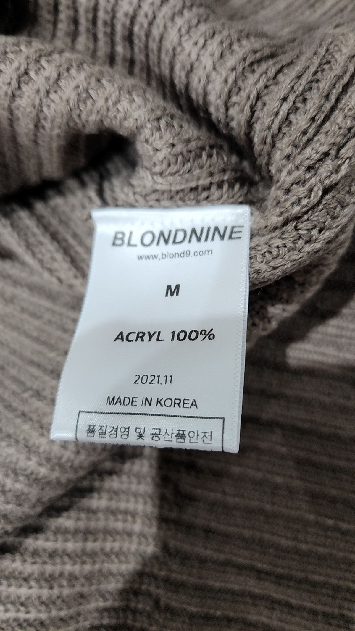 블론드나인(BLOND9) 니트/스웨터 M