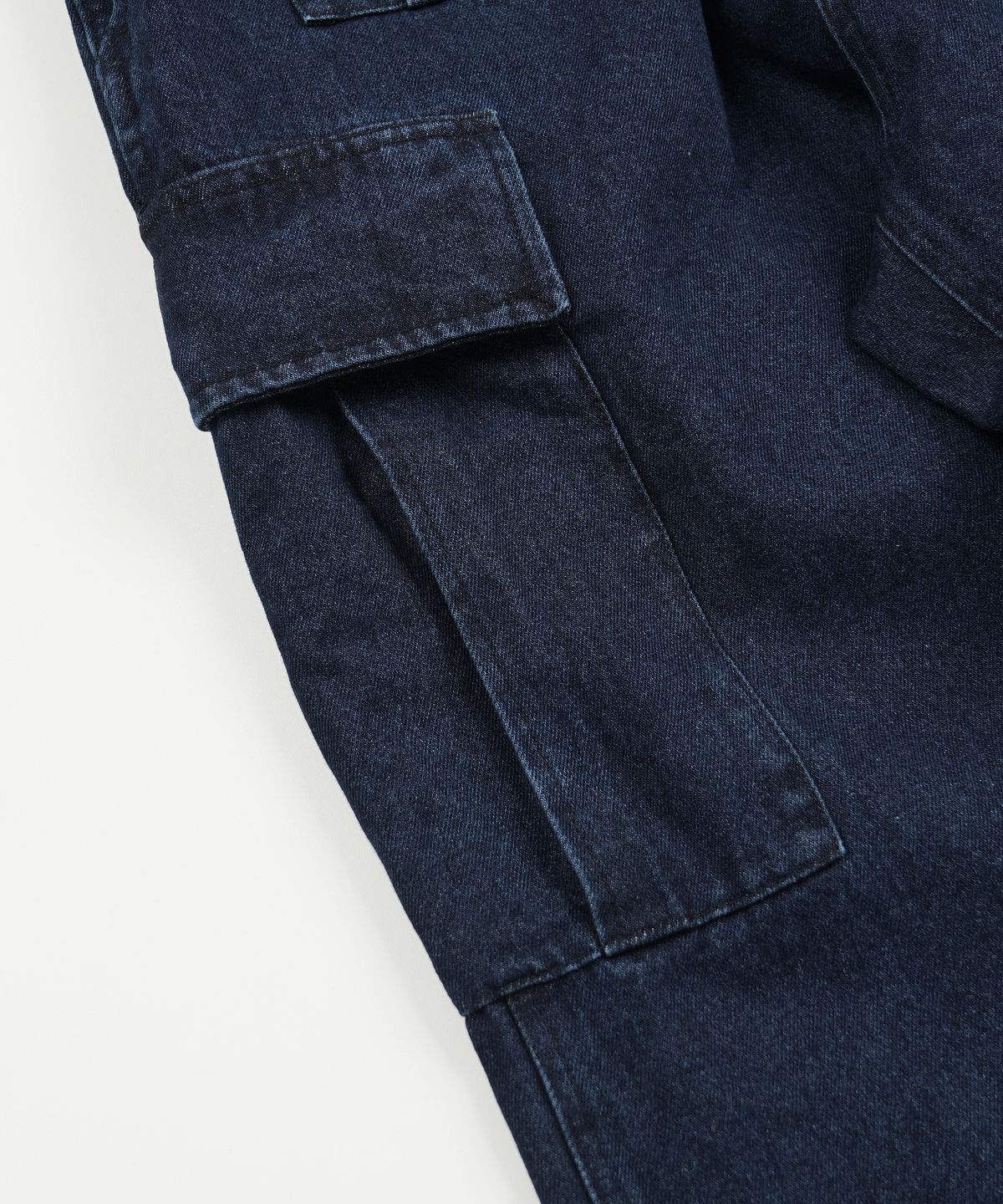 프리즘웍스(FRIZMWORKS) ARMY POCKET CARGO PANTS _ INDIGO DENIM