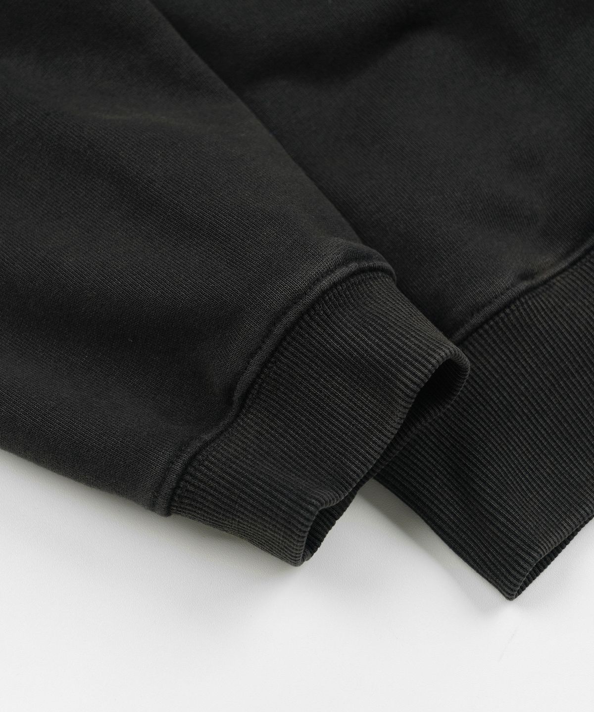 프리즘웍스(FRIZMWORKS) VINTAGE DYEING HALF ZIP SWEAT _ VINTAGE BLACK