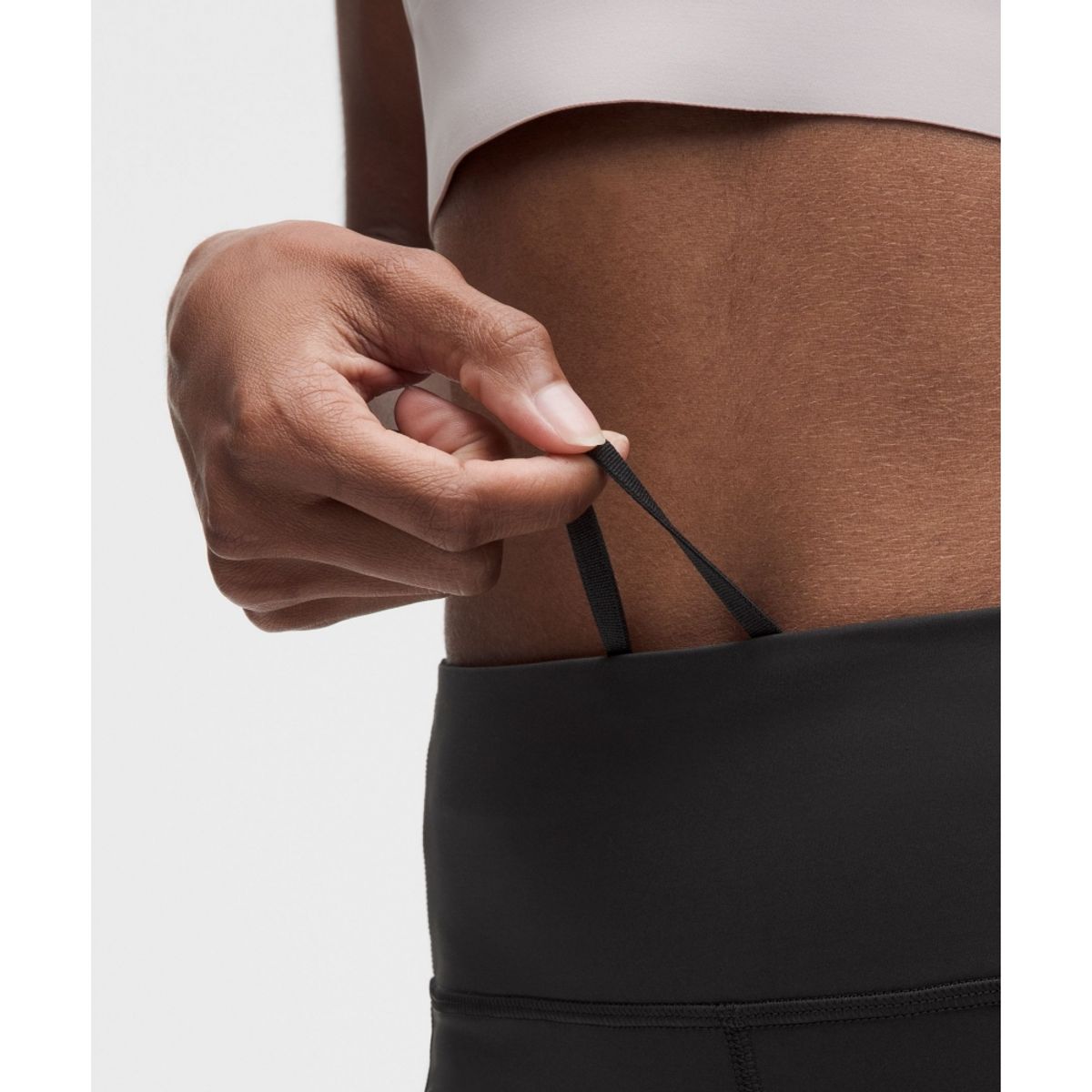룰루레몬(LULULEMON) 패스트 앤 프리 식스 포켓 하이라이즈 쇼츠 6inch *업데이트 디자인