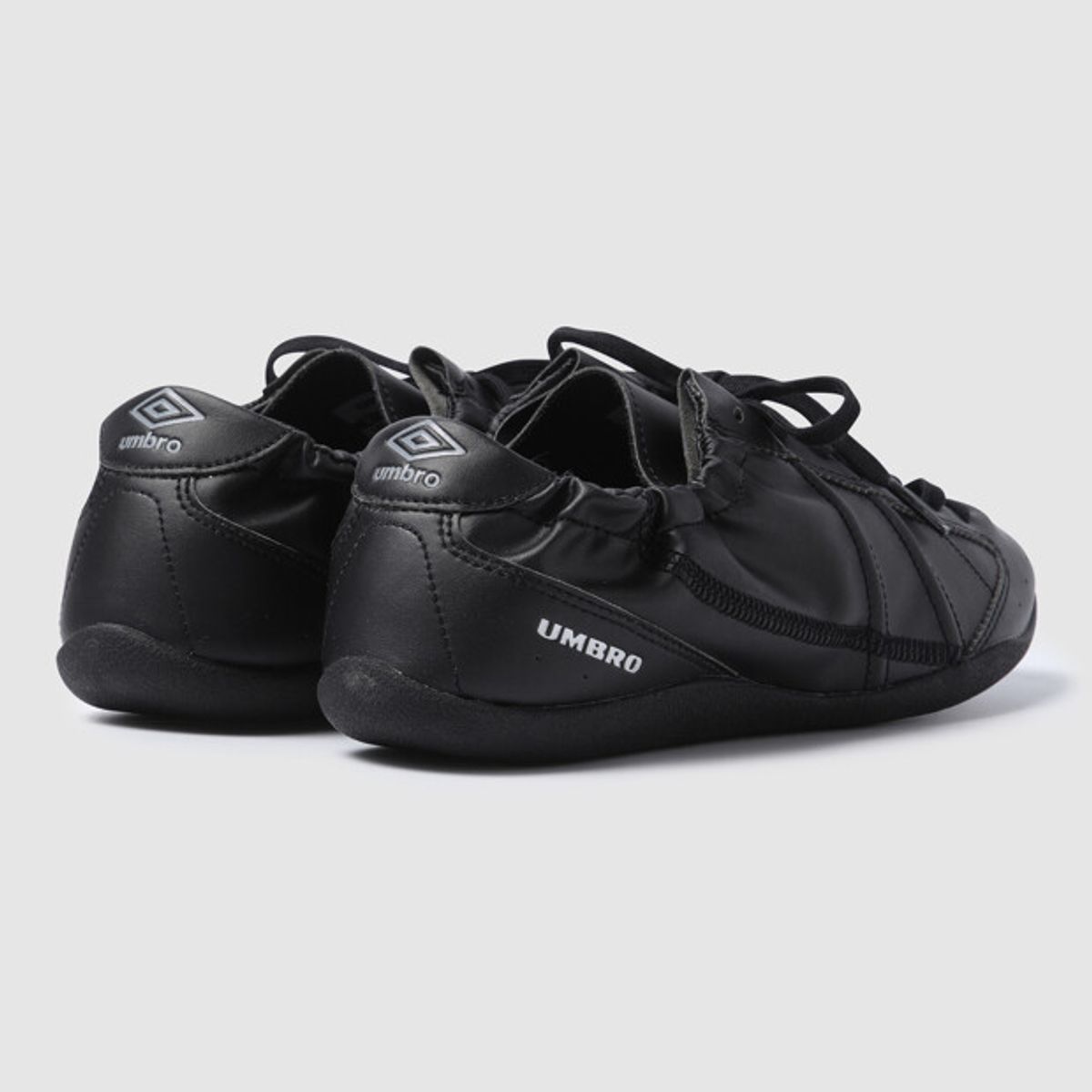 엄브로(UMBRO) BELLE MUSE POSH (벨뮤즈 포쉬) 블랙 UR322CCU80