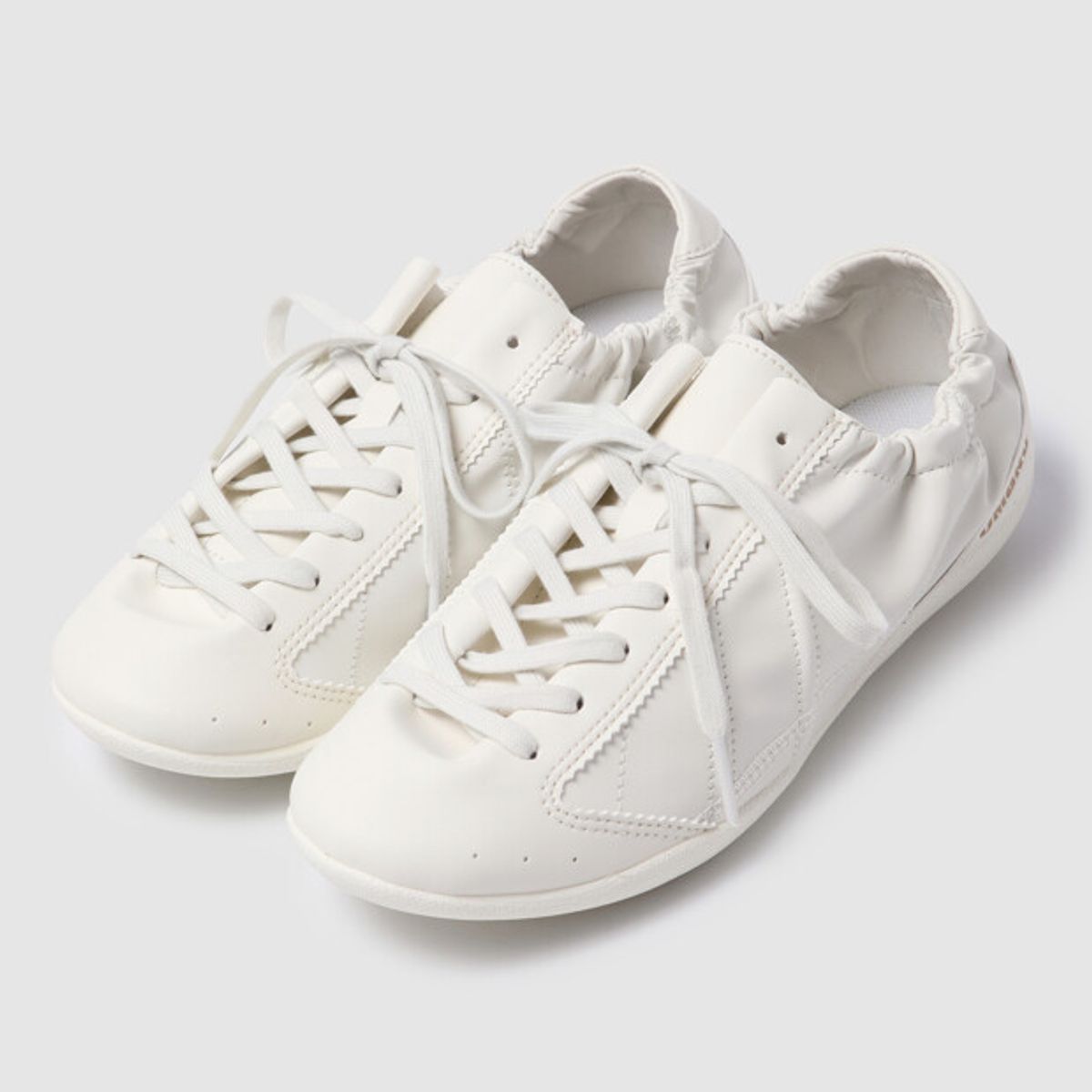 엄브로(UMBRO) BELLE MUSE POSH (벨뮤즈 포쉬) 화이트 UR322CCU80