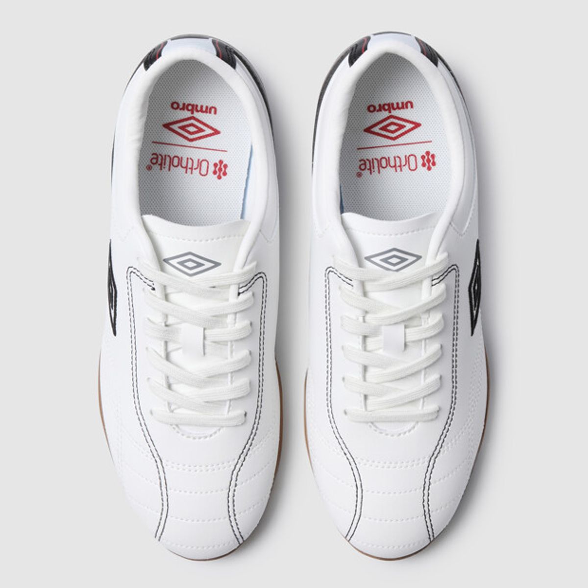 엄브로(UMBRO) CLASSICO JOGGER (클라시코 조거) 화이트 UR322CCU81