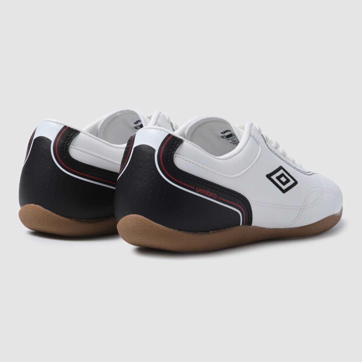 엄브로(UMBRO) CLASSICO JOGGER (클라시코 조거) 화이트 UR322CCU81