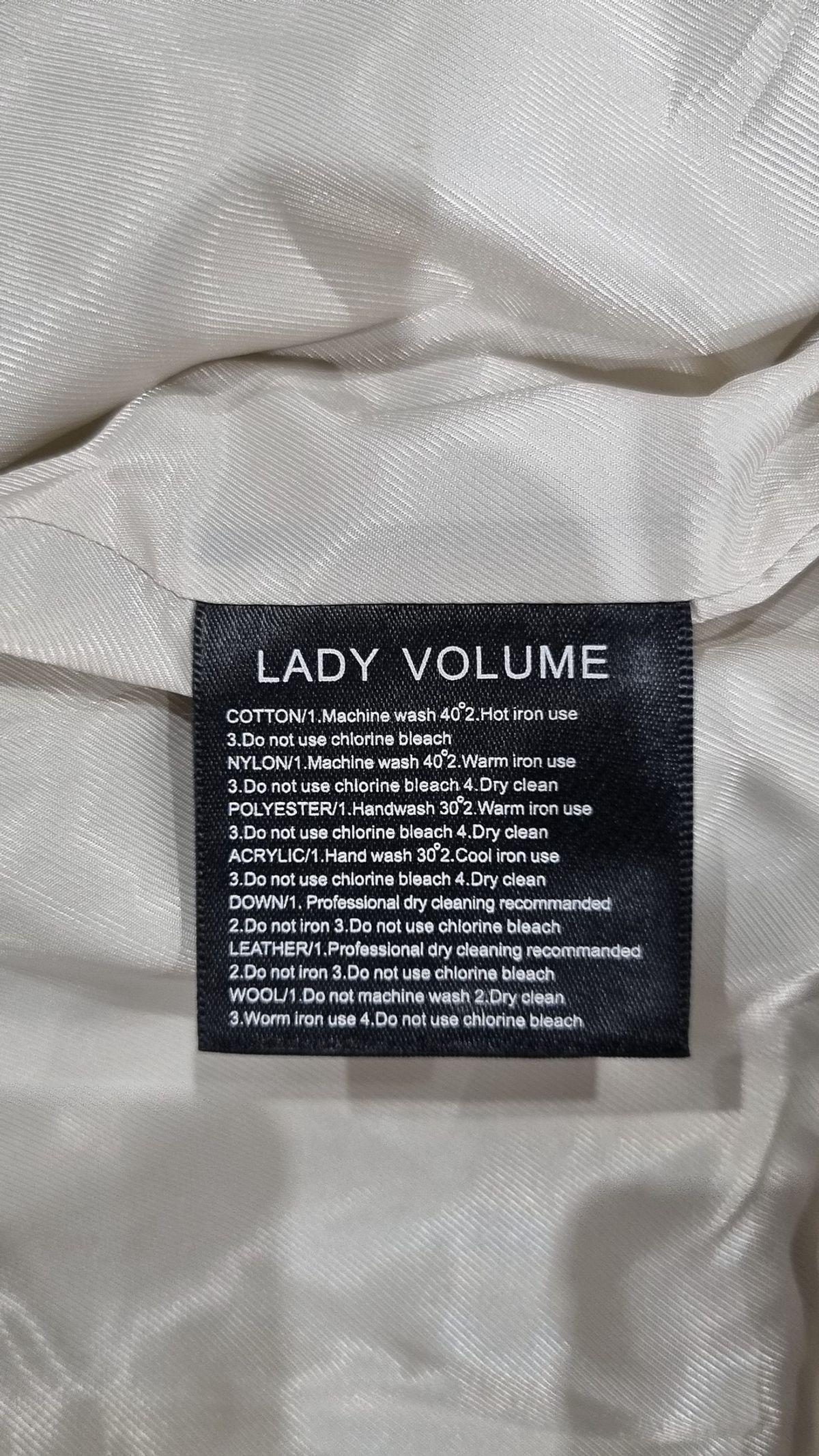 레이디 볼륨(LADY VOLUME) 레더/라이더스 재킷 L