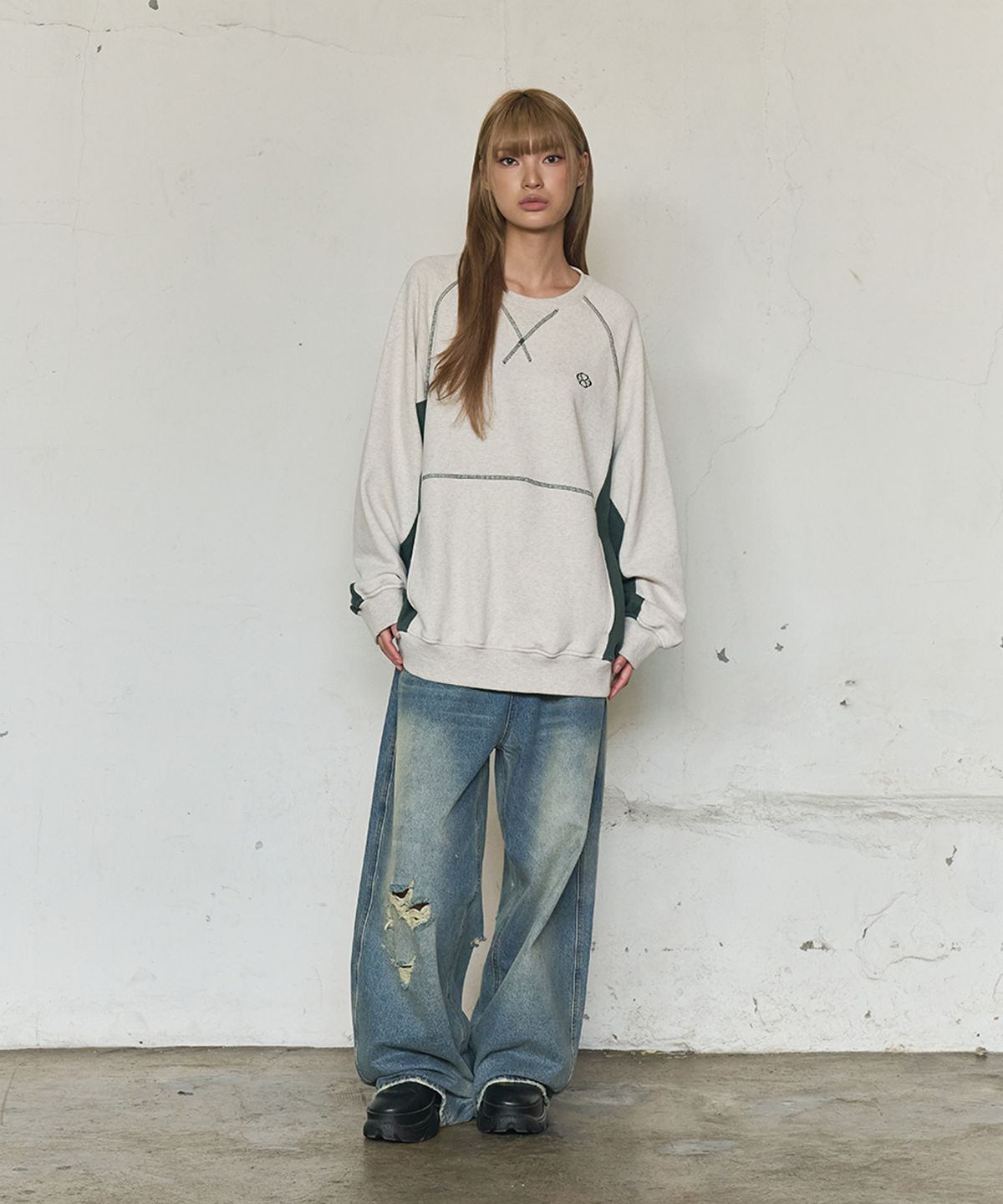 논타입(NONTYPE) UNION LINE RAGLAN SWEATSHIRT (OATMEAL)