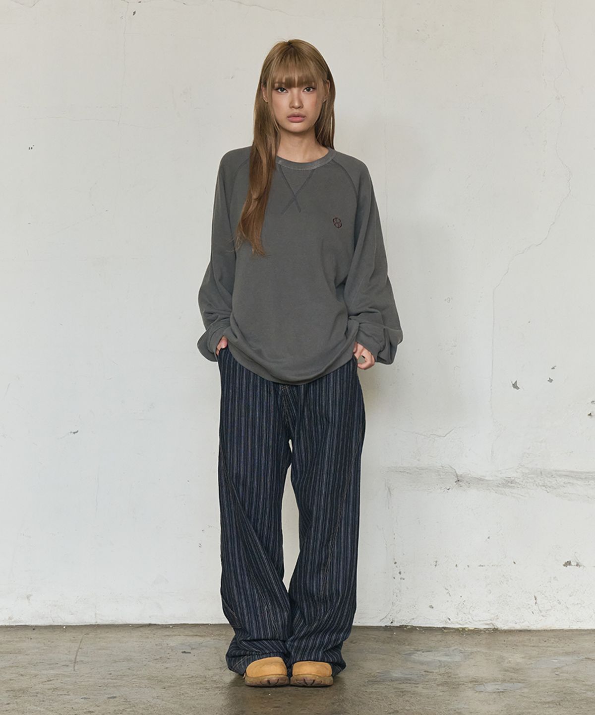 논타입(NONTYPE) AFTERIMAGE RAGLAN SWEATSHIRT (GREY)