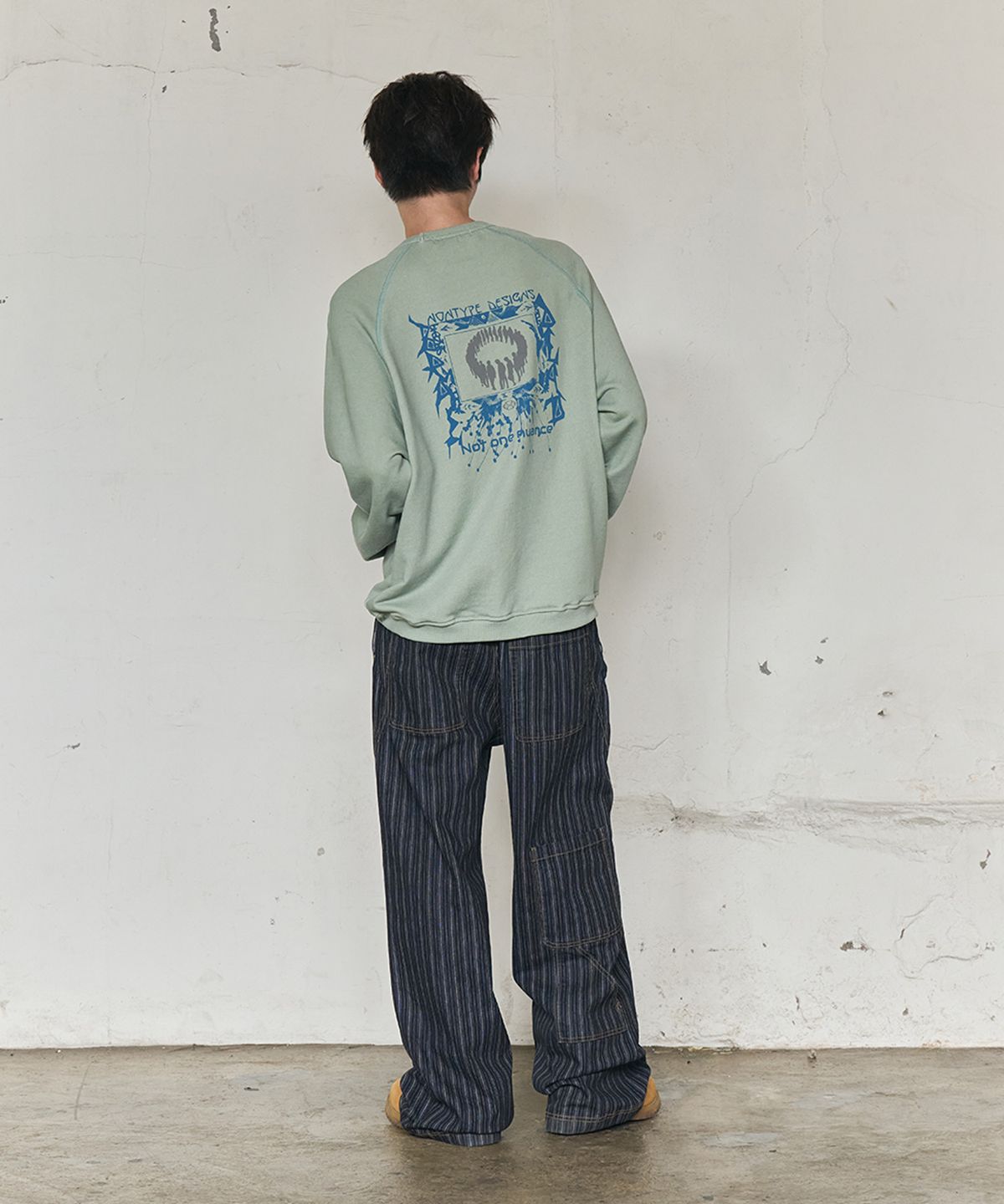 논타입(NONTYPE) AFTERIMAGE RAGLAN SWEATSHIRT (GREEN)