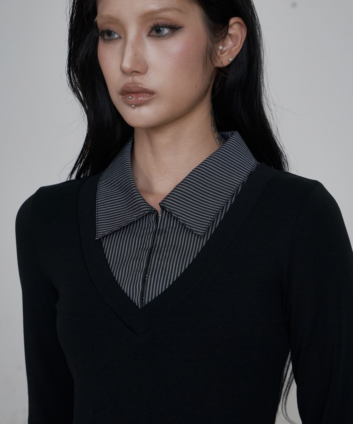 큐리티(CURETTY) C HOOK OPEN SHIRT LAYERED TOP_BLACK