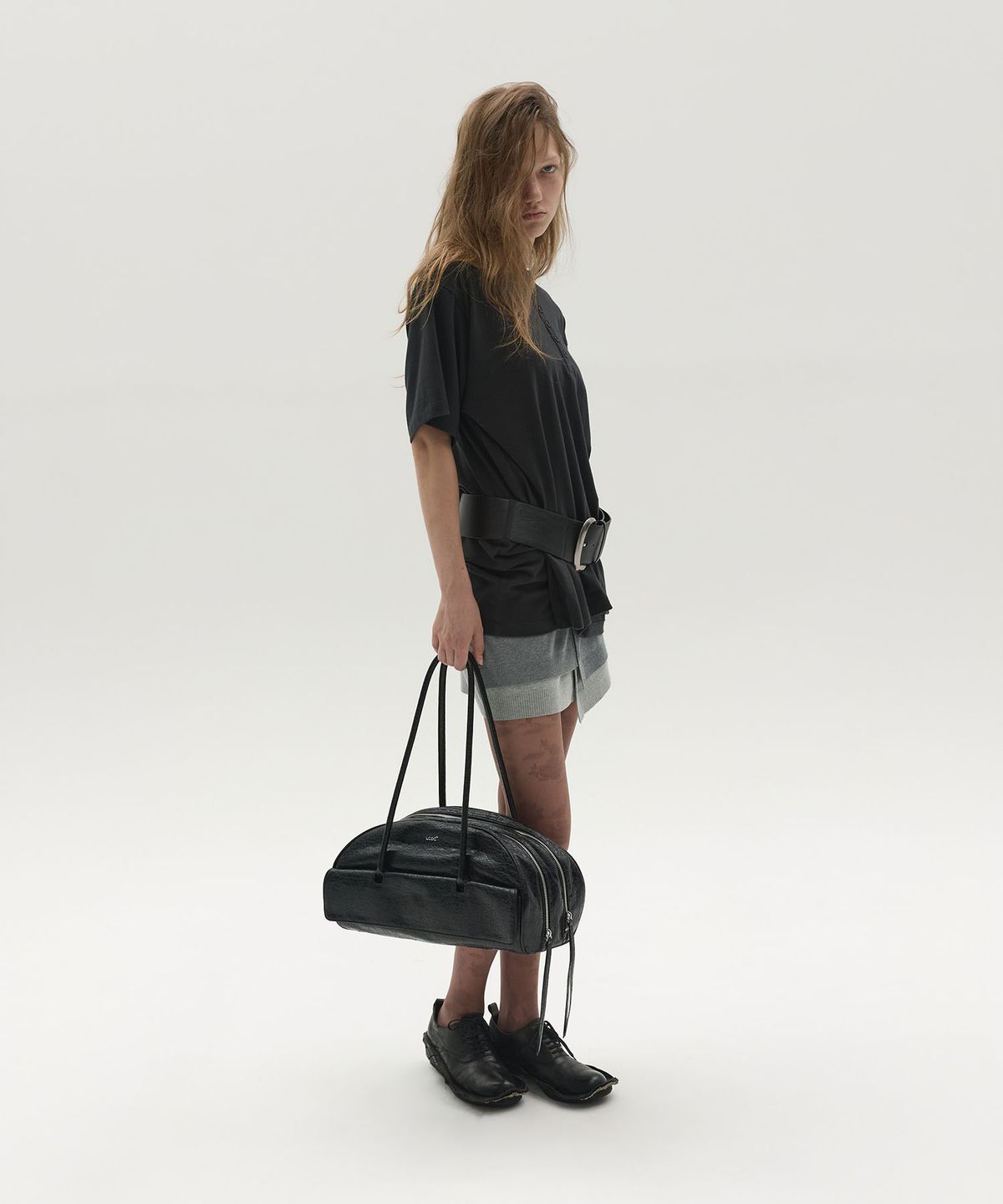 엘씨디씨티엠(LCDC™) ARCH LONG SHOULDER BAG_MEDIUM (BLACK)