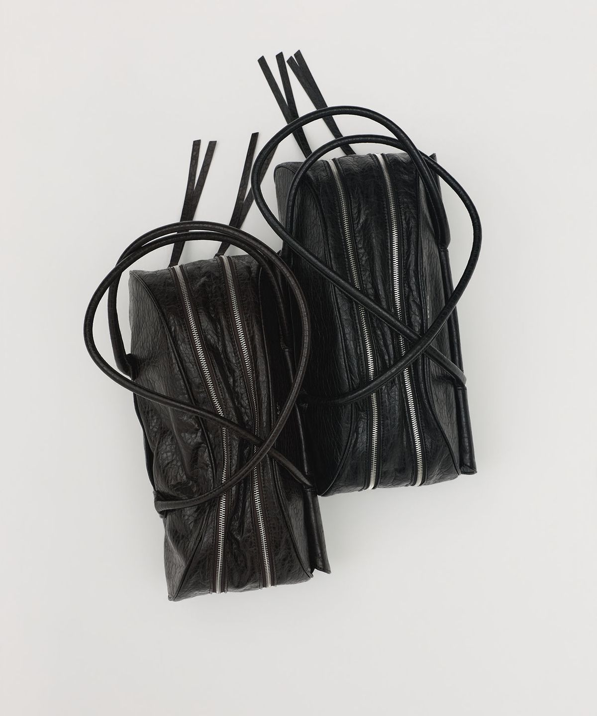엘씨디씨티엠(LCDC™) ARCH LONG SHOULDER BAG_MEDIUM (BLACK)