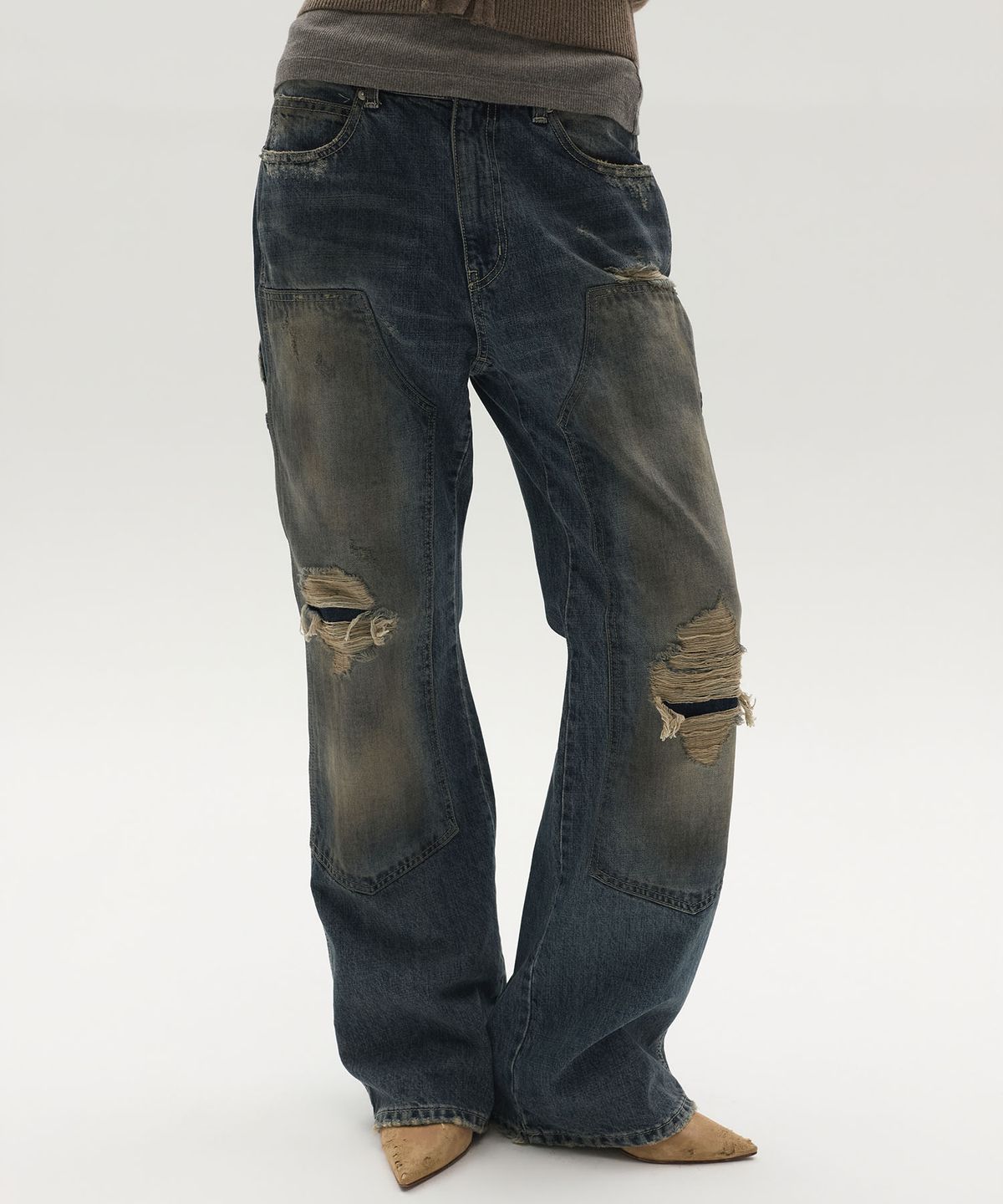 엘씨디씨티엠(LCDC™) PATCHED DISTRESSED DENIM (BLUE)