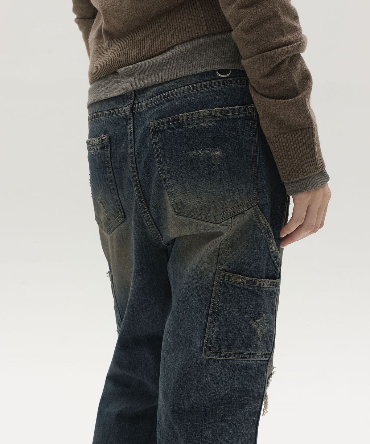 엘씨디씨티엠(LCDC™) PATCHED DISTRESSED DENIM (BLUE)