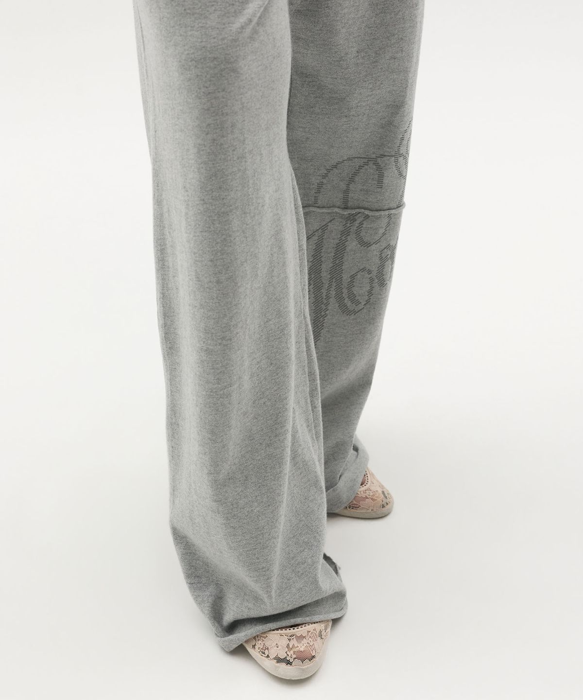 엘씨디씨티엠(LCDC™) GRAPHIC FLARE SWEATPANTS (MELANGE GREY)