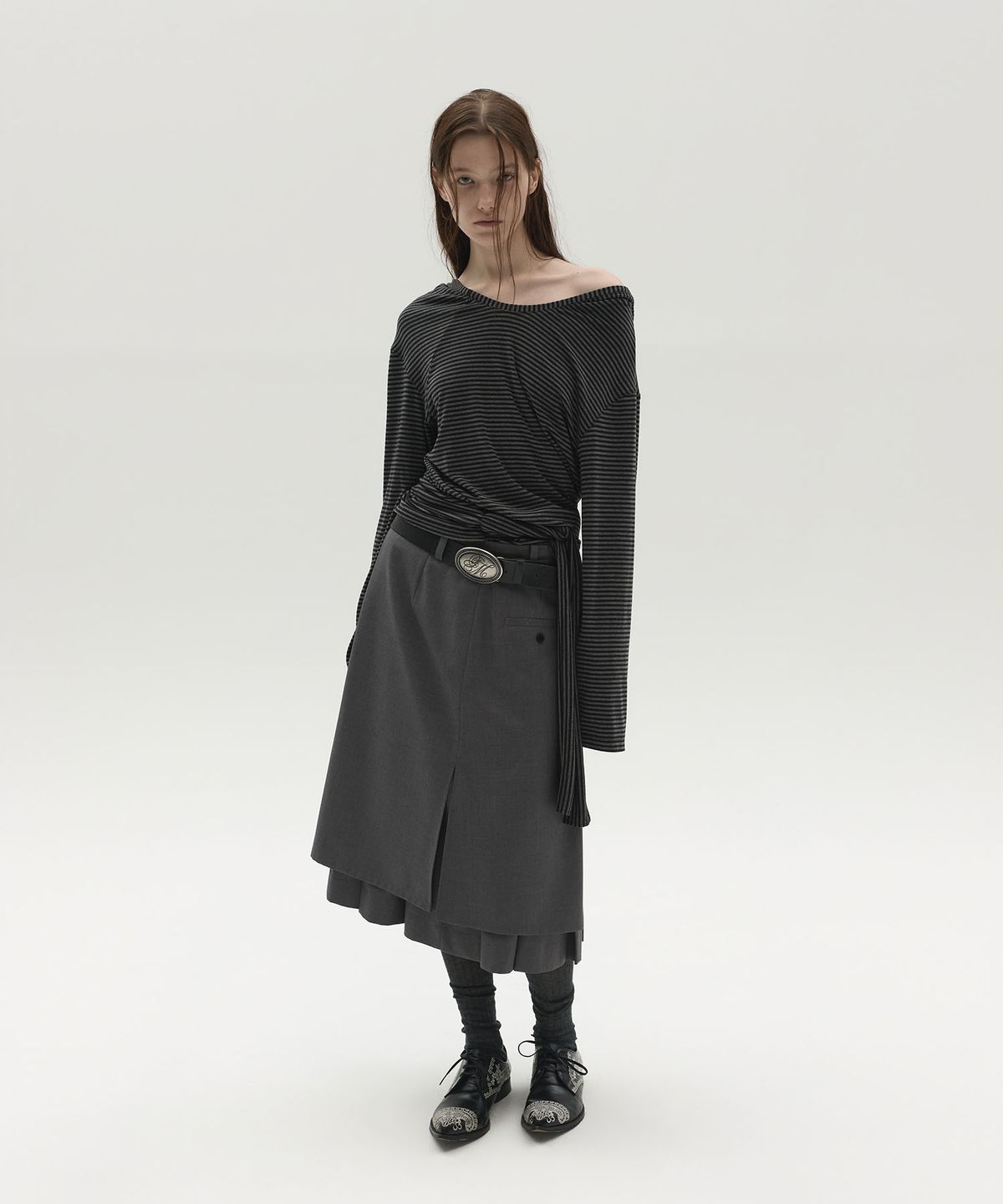 엘씨디씨티엠(LCDC™) LAYERED PLEATED MIDI SKIRT (GREY)