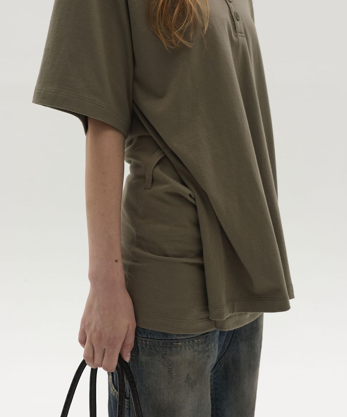 엘씨디씨티엠(LCDC™) STRUCTURED HENLEY TOP (KHAKI)
