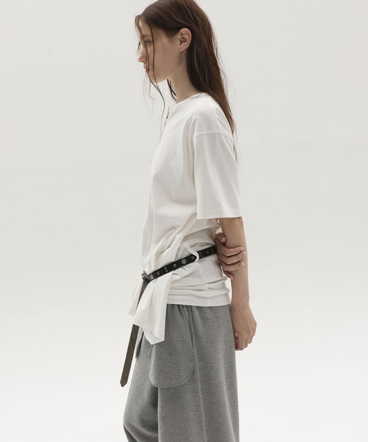 엘씨디씨티엠(LCDC™) STRUCTURED HENLEY TOP (WHITE)