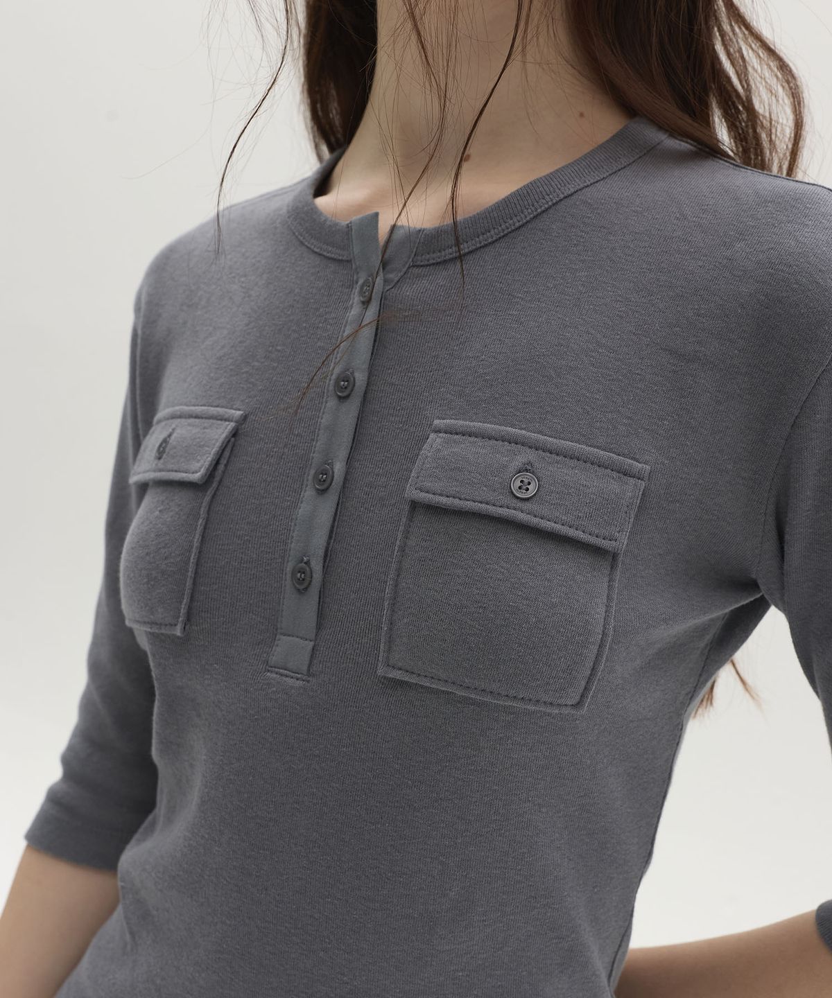엘씨디씨티엠(LCDC™) HENLEY POCKET TOP (GREY)