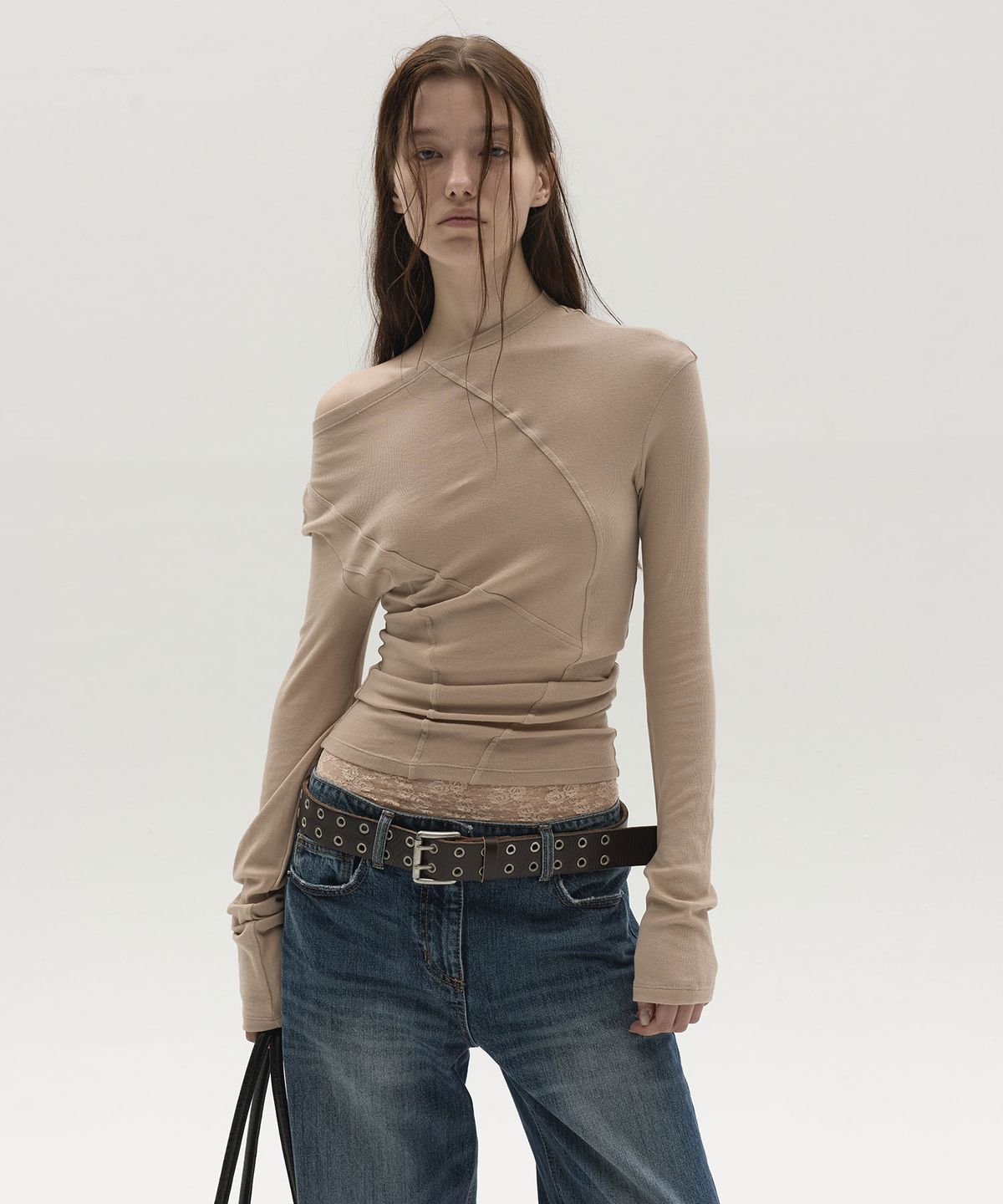 엘씨디씨티엠(LCDC™) NEW CURVED LONG SLEEVE TOP (BEIGE)