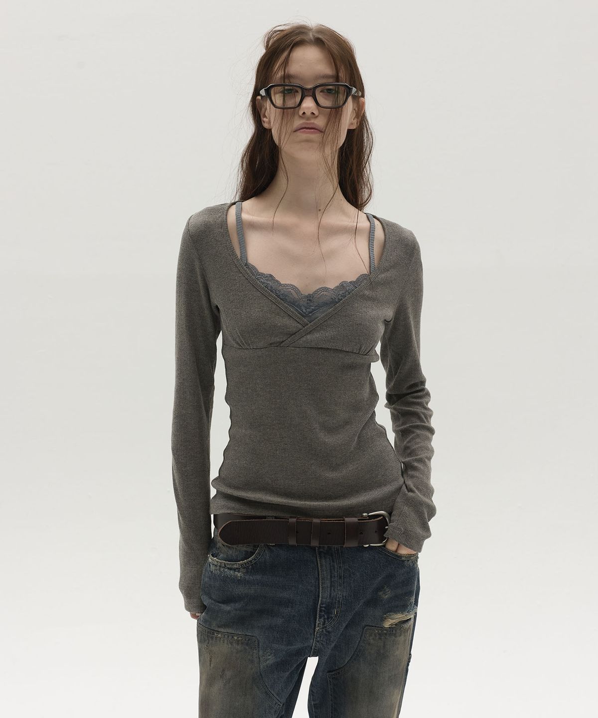 엘씨디씨티엠(LCDC™) LACE-DETAILED SLEEVELESS TOP (GREY)