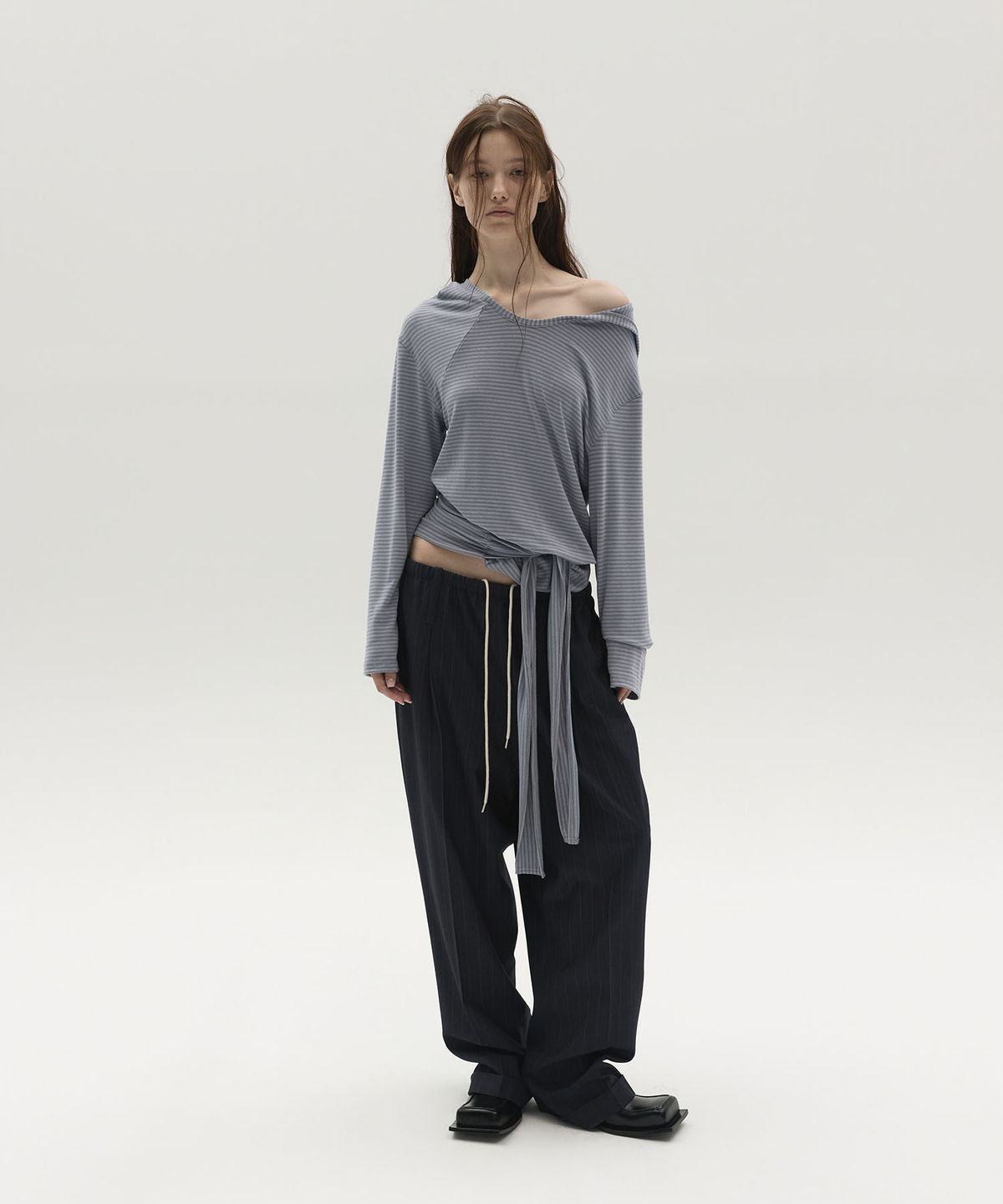 엘씨디씨티엠(LCDC™) STRIPED STRAP HOODED TOP (LIGHT BLUE)